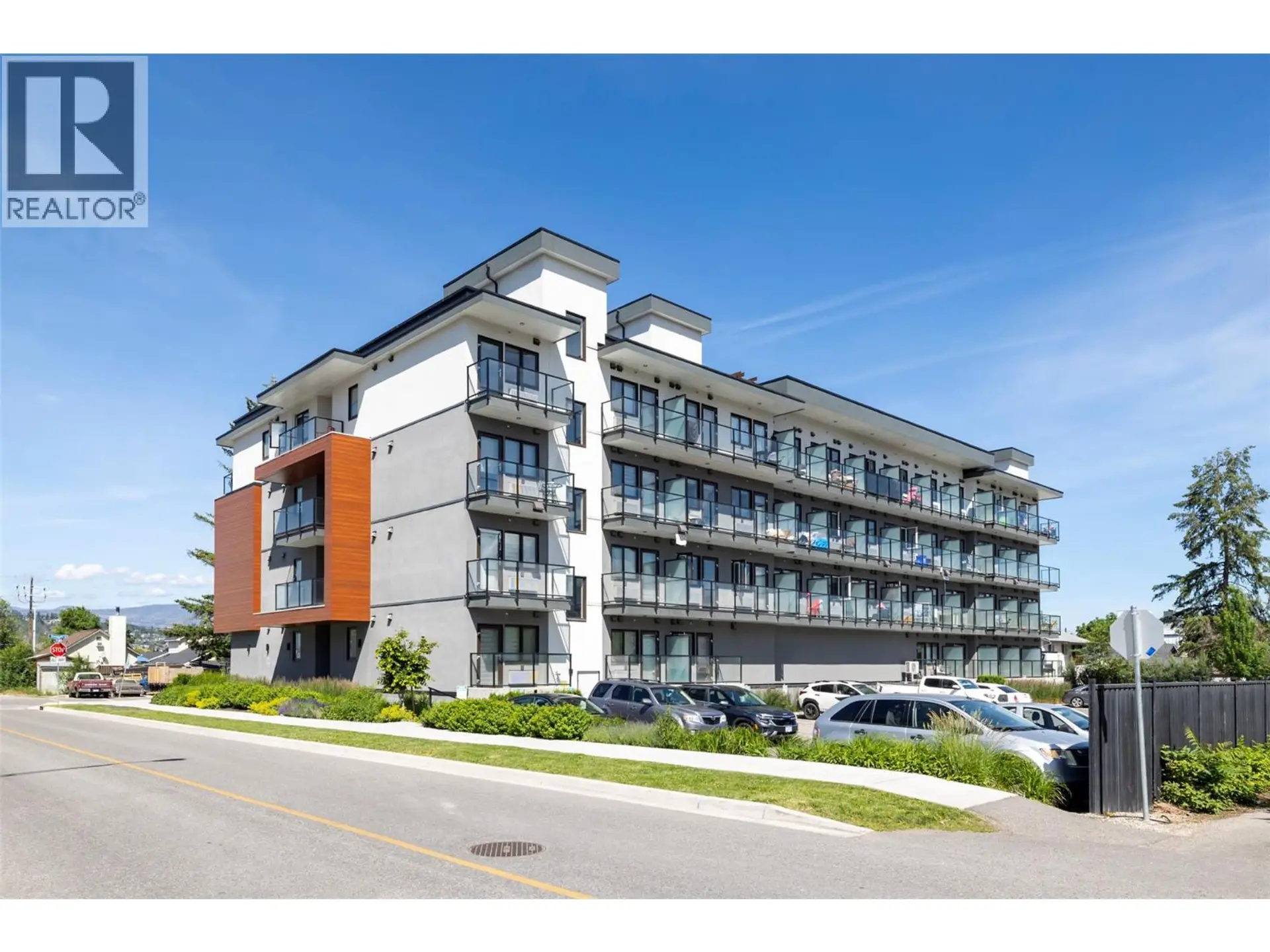 #201 345 dougall Road N - Image 18