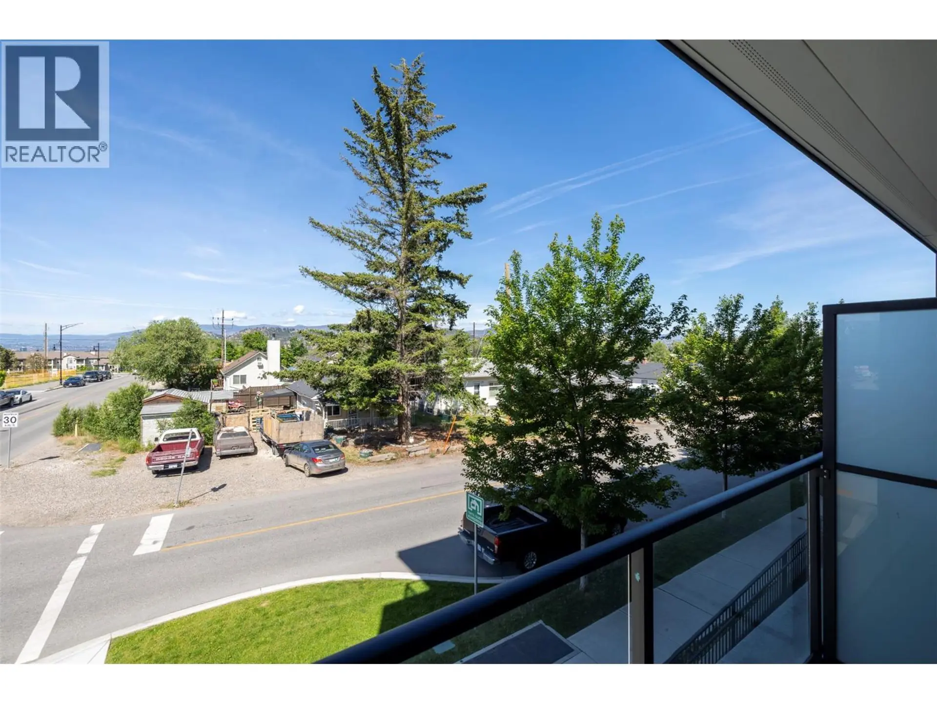 #201 345 dougall Road N - Image 13