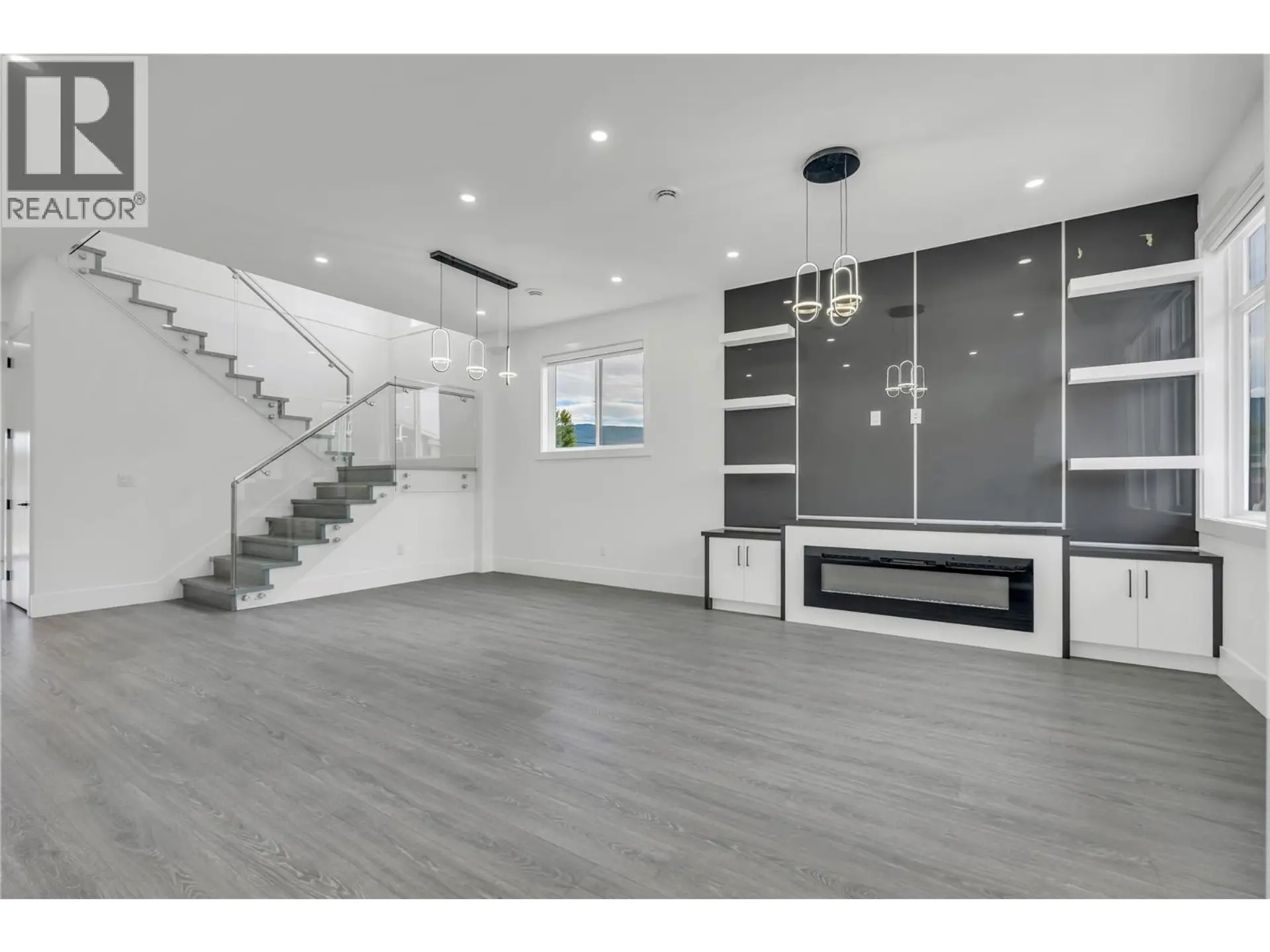 1720 Treffry Place - Image 3