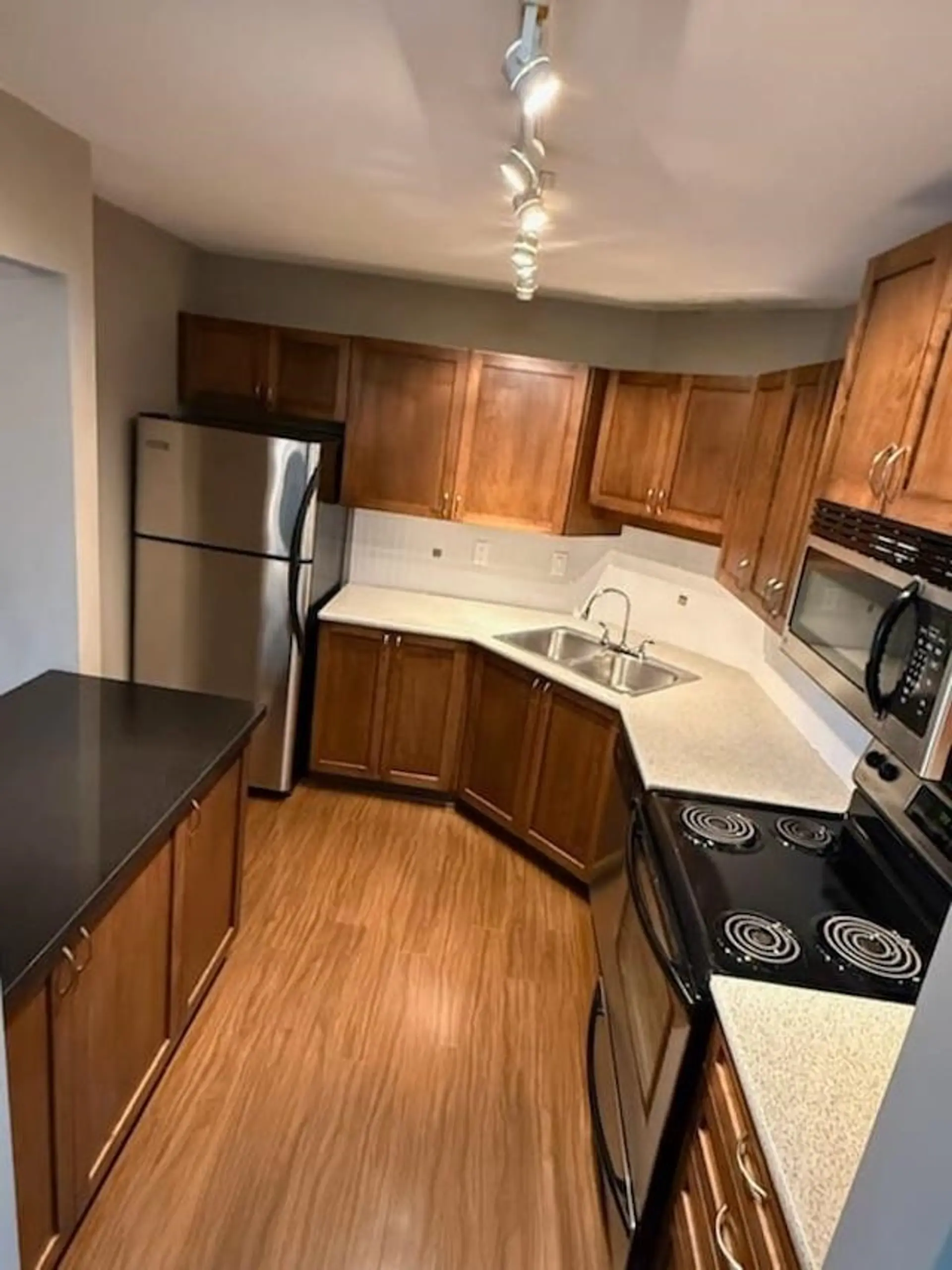 #210 32725 George Ferguson Way - Image 9