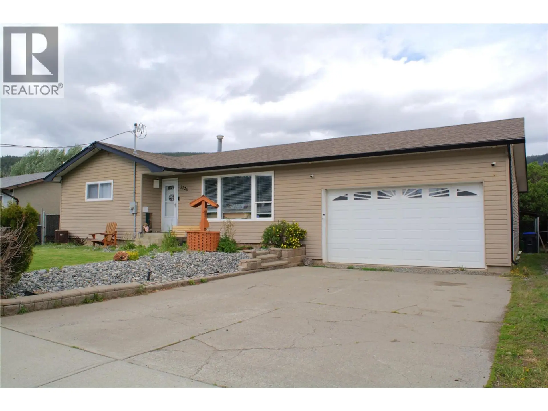 2225 Merritt Avenue - Image 1
