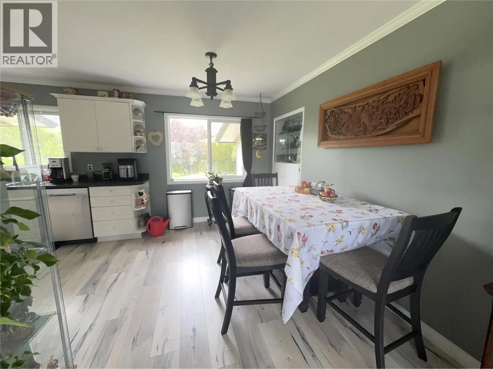 2225 Merritt Avenue - Image 4