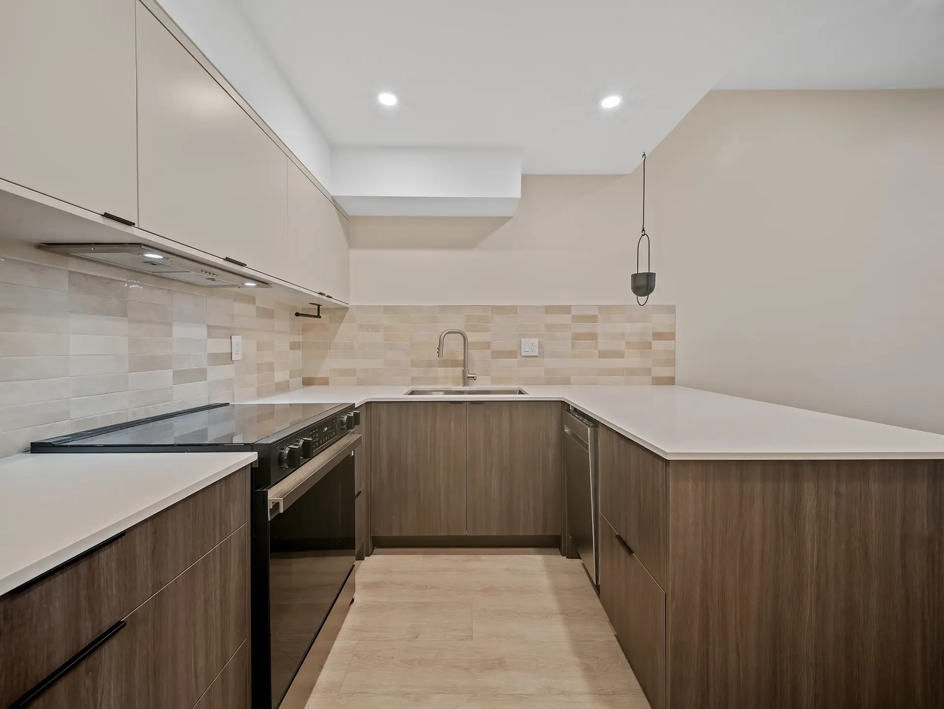 #402 2211 W 2nd Ave - Image 8