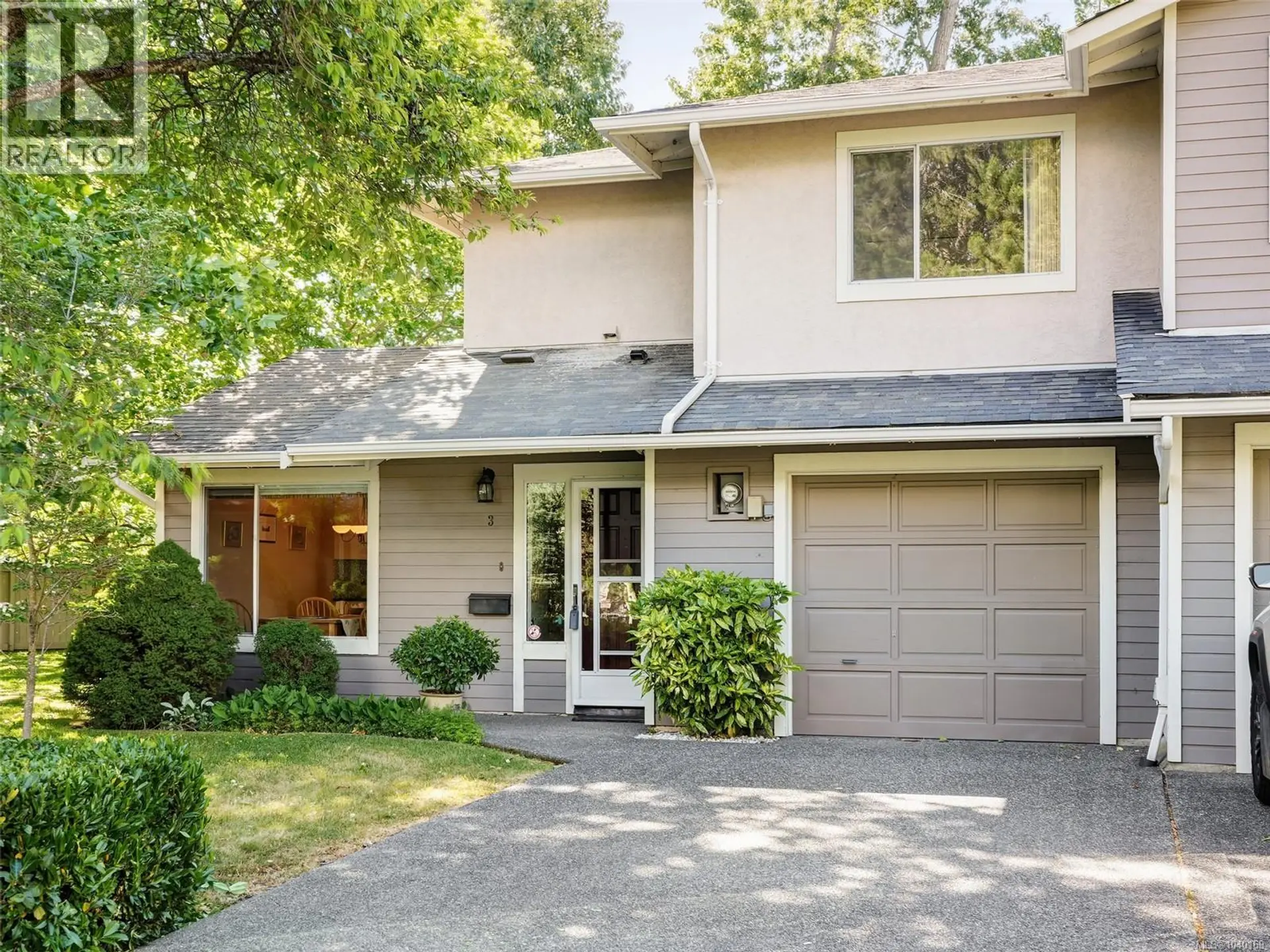 Property at #3 1309 McKenzie Ave, Saanich, BC