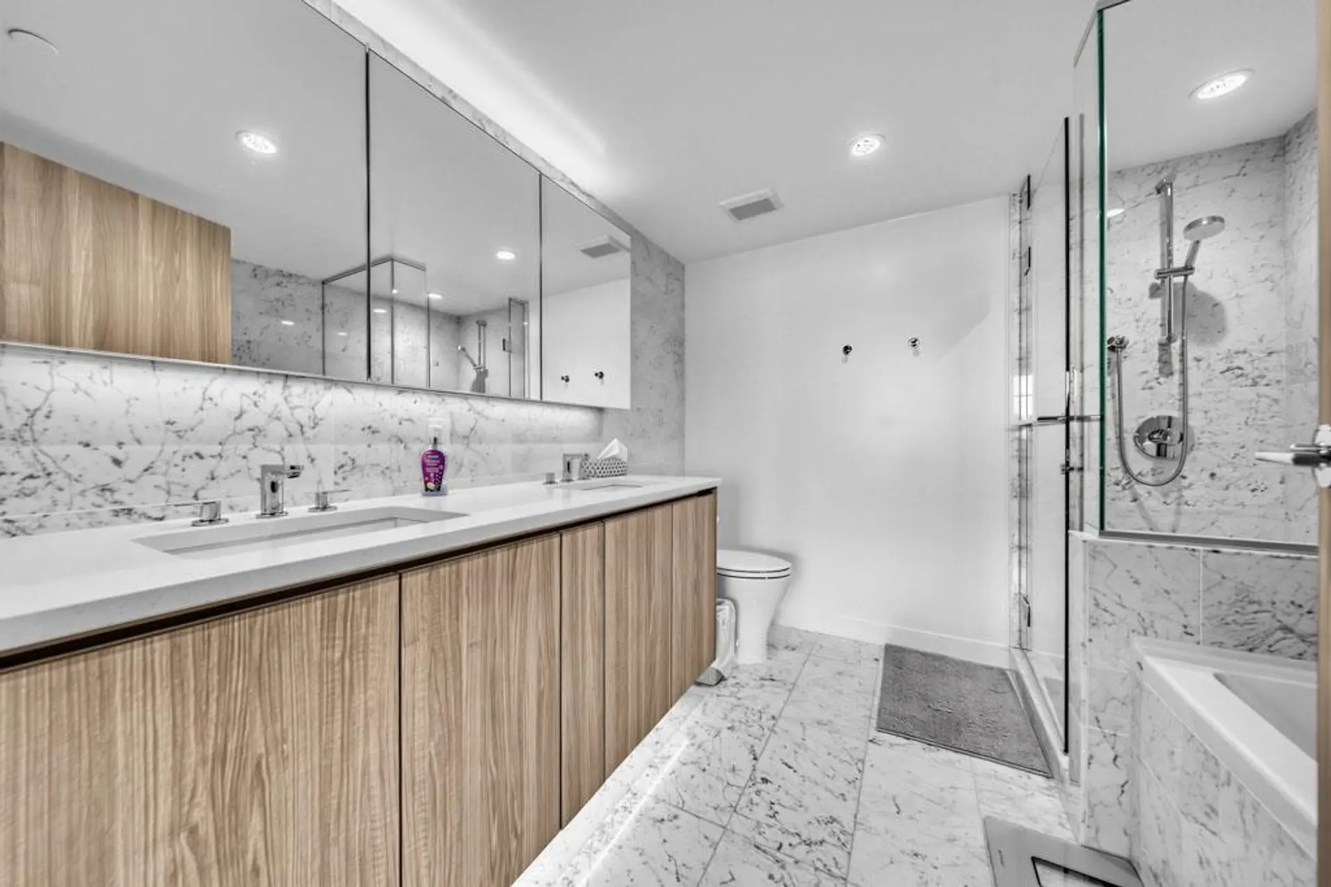 #1207 1768 Cook Street - Image 16