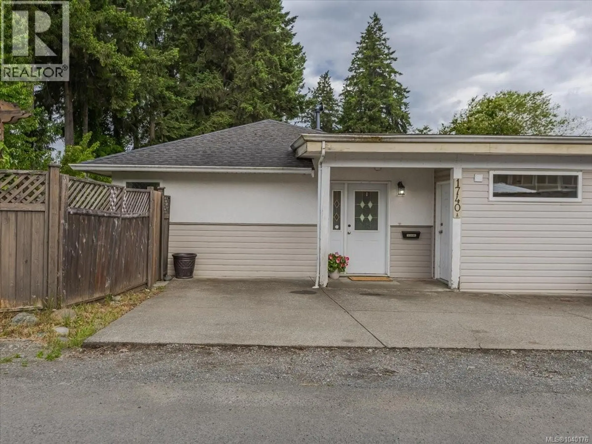 Property at #A 1740 Willemar Ave, Courtenay, BC