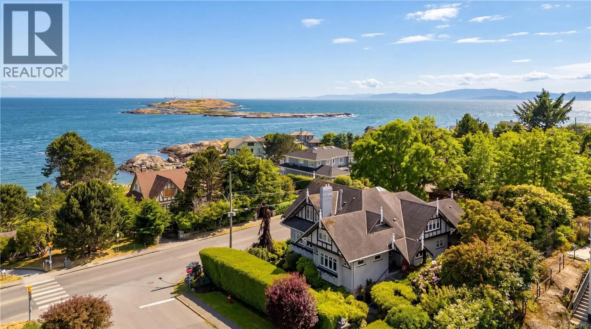 Property at 318 Newport Ave, Oak Bay, BC
