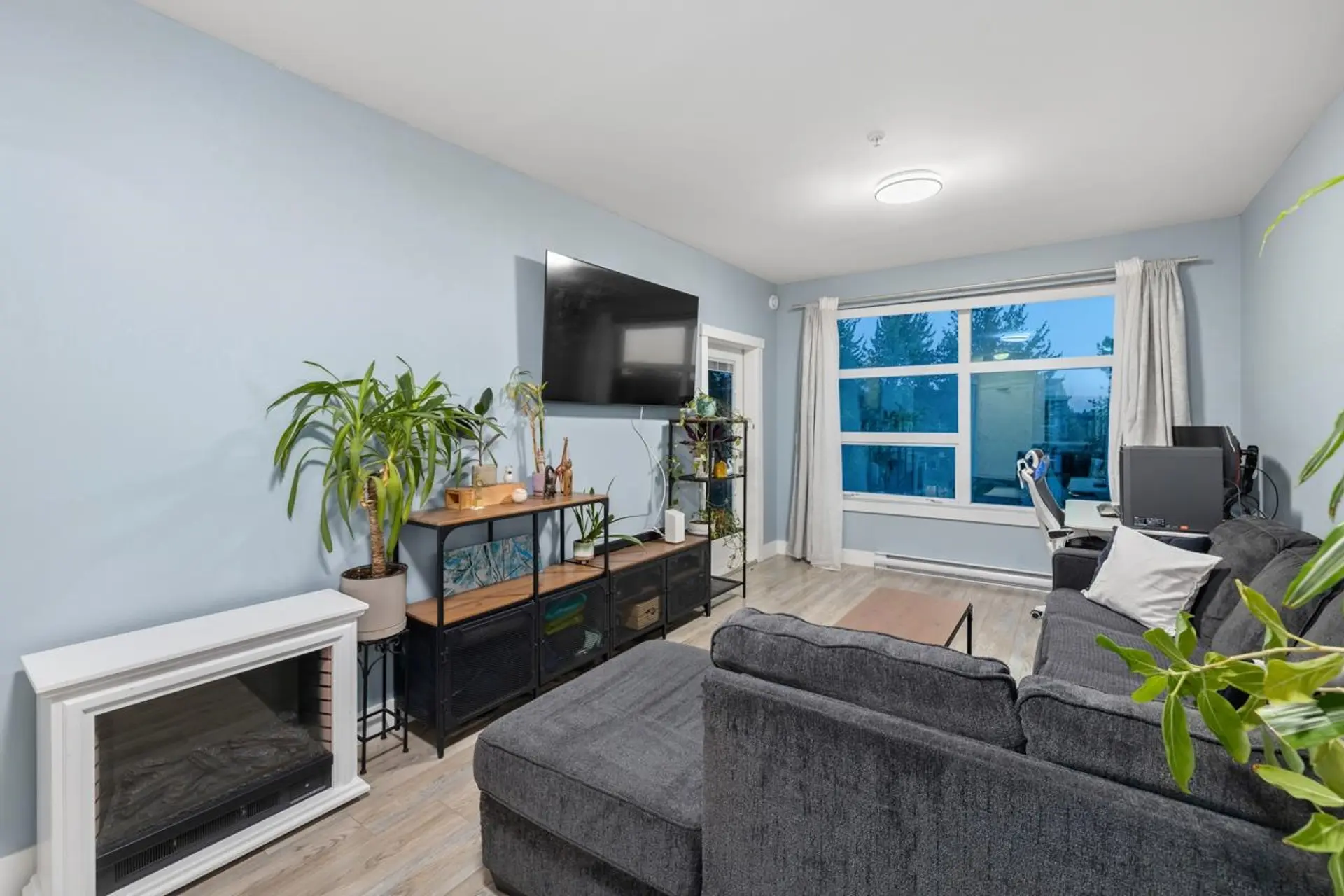 Property at #306 22577 Royal Crescent, Maple Ridge, BC