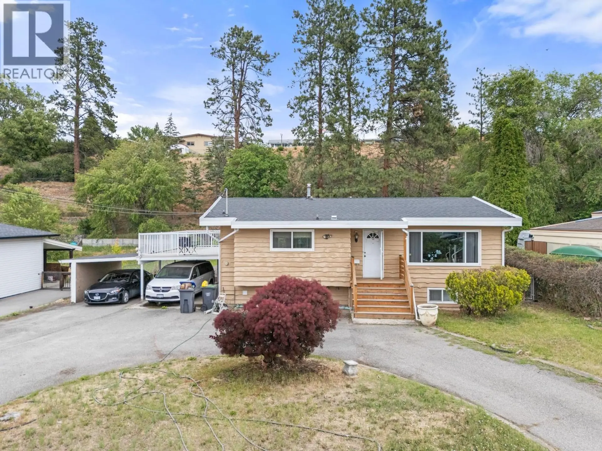 Property at 575 Dell Road, Kelowna, BC
