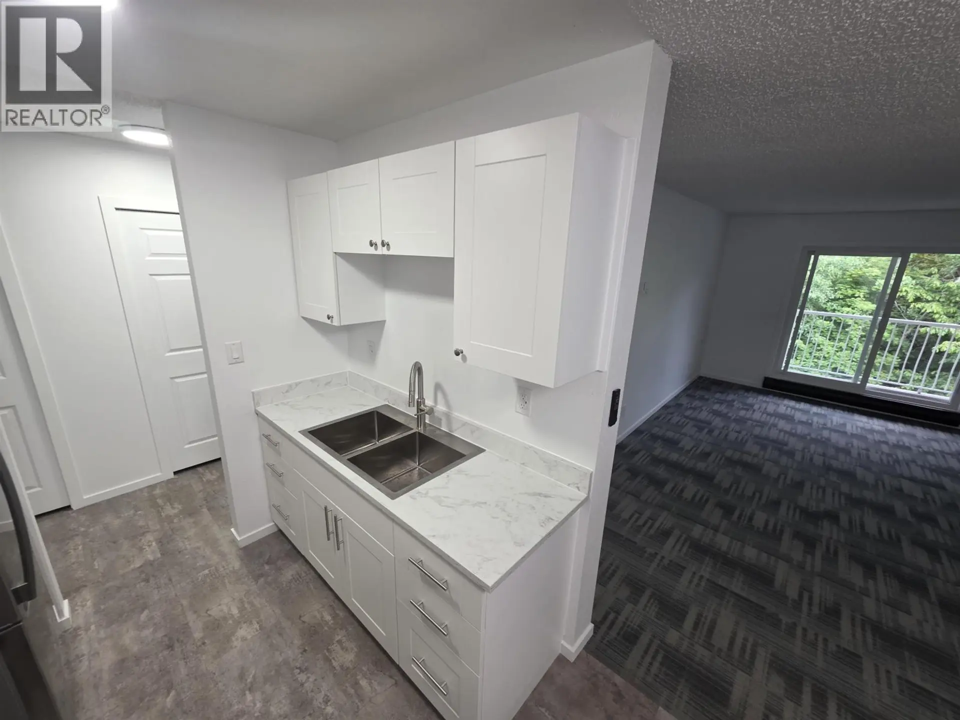 #1312 2607 PEAR STREET - Image 3