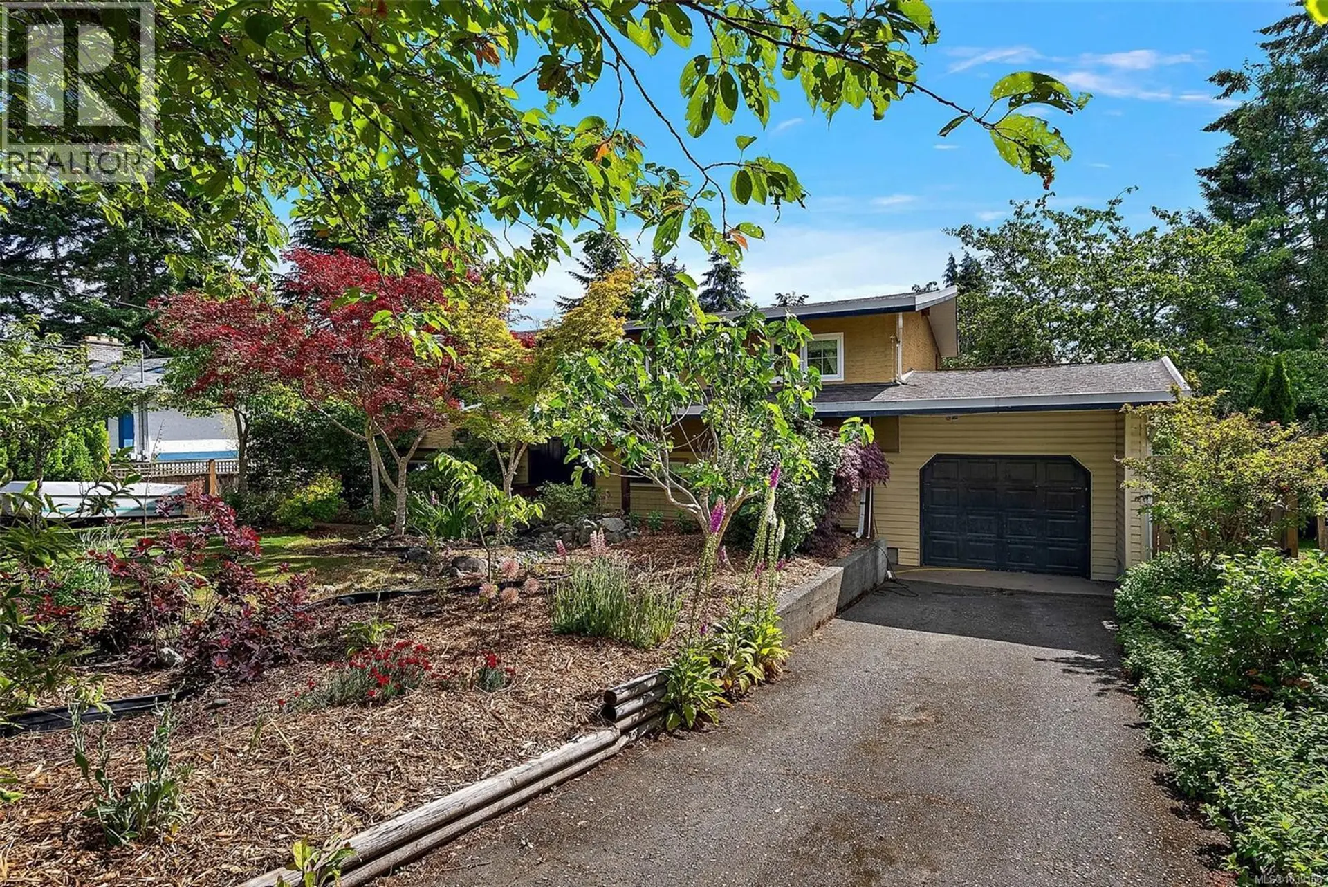 Property at 6395 Sunnyslope Dr, Central Saanich, BC