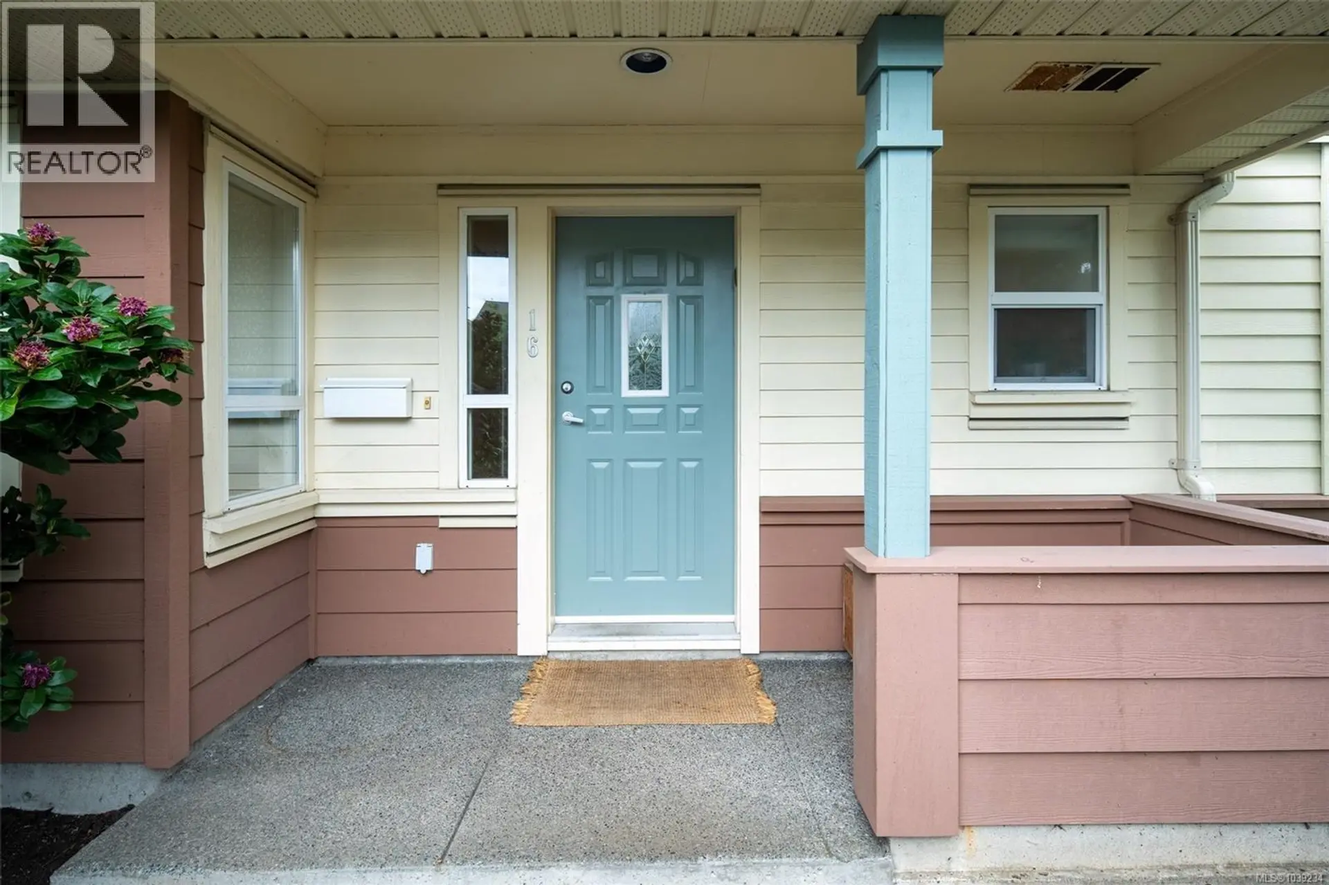 #16 1019 North Park St - Image 2