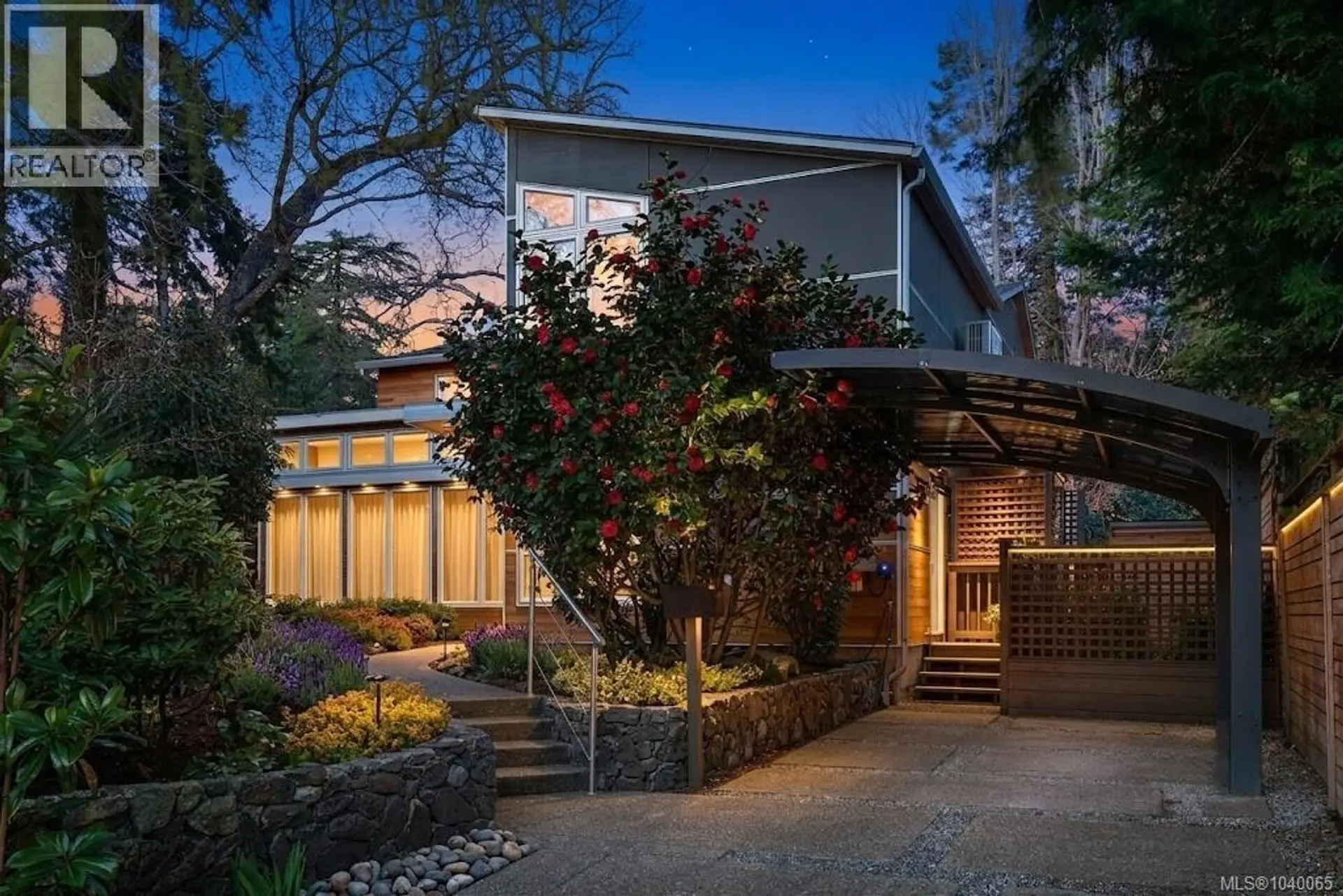 Property at 929 Redfern St, Victoria, BC