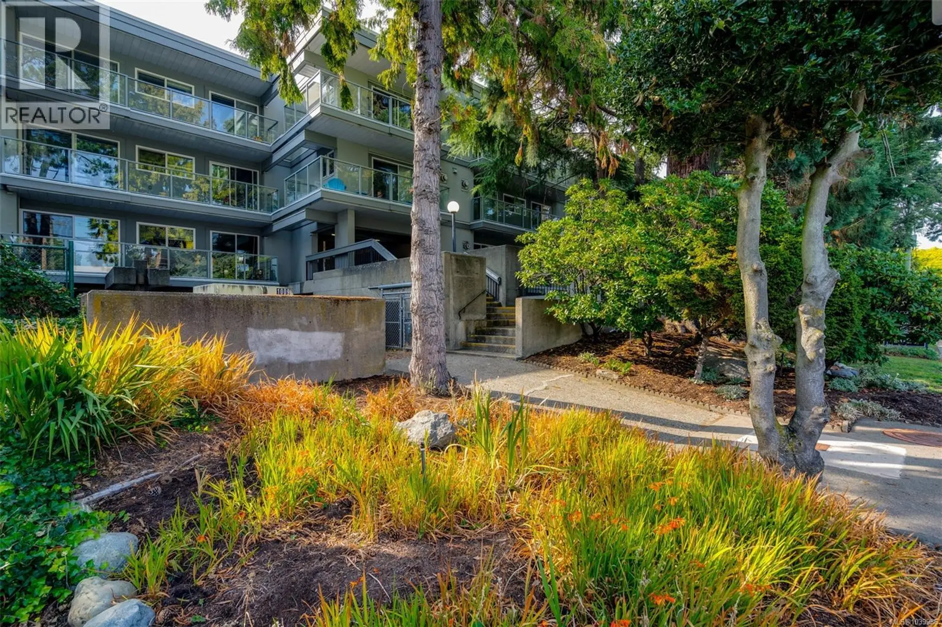 Property at #206 2022 Foul Bay Rd, Victoria, BC