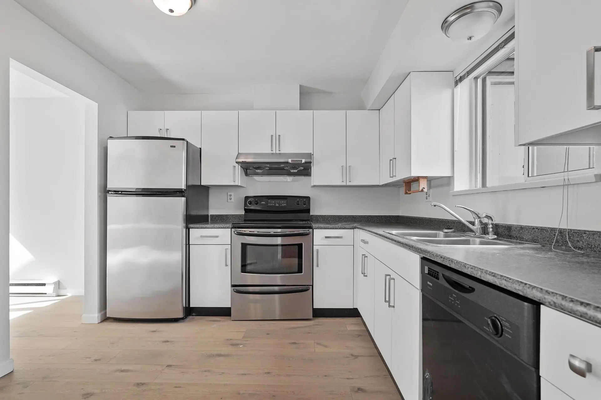 #17 7400 Minoru Boulevard - Image 3
