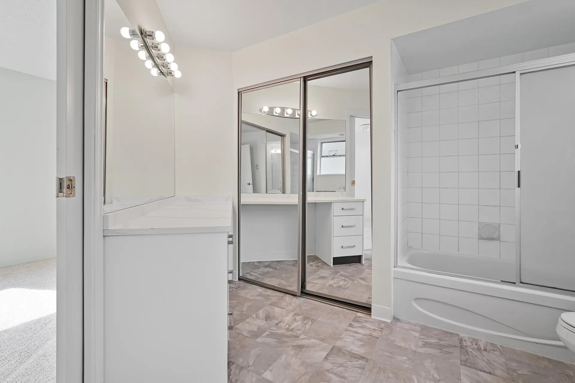 #17 7400 Minoru Boulevard - Image 10