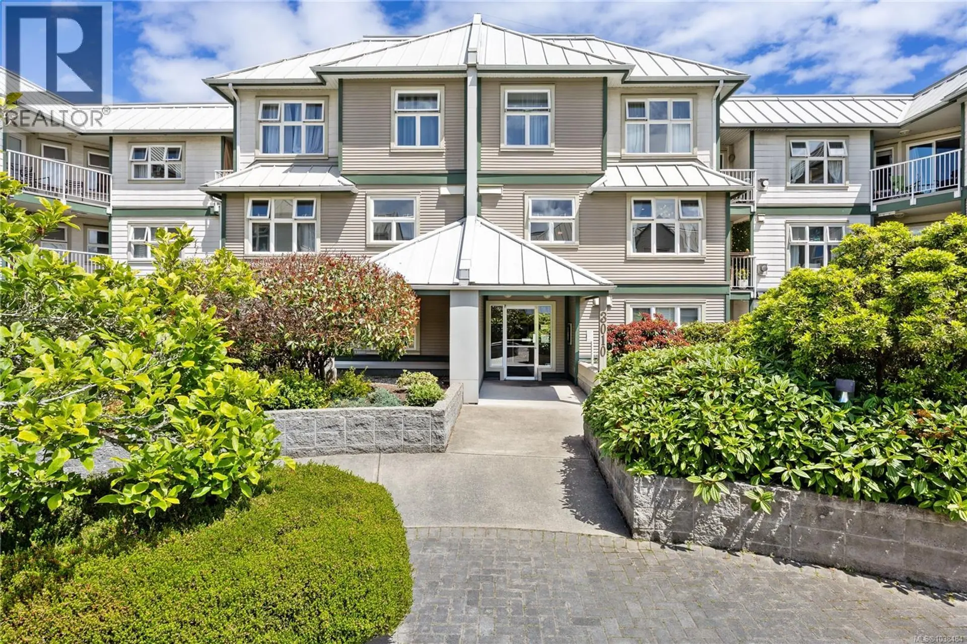 Property at #212 3010 Washington Ave, Victoria, BC