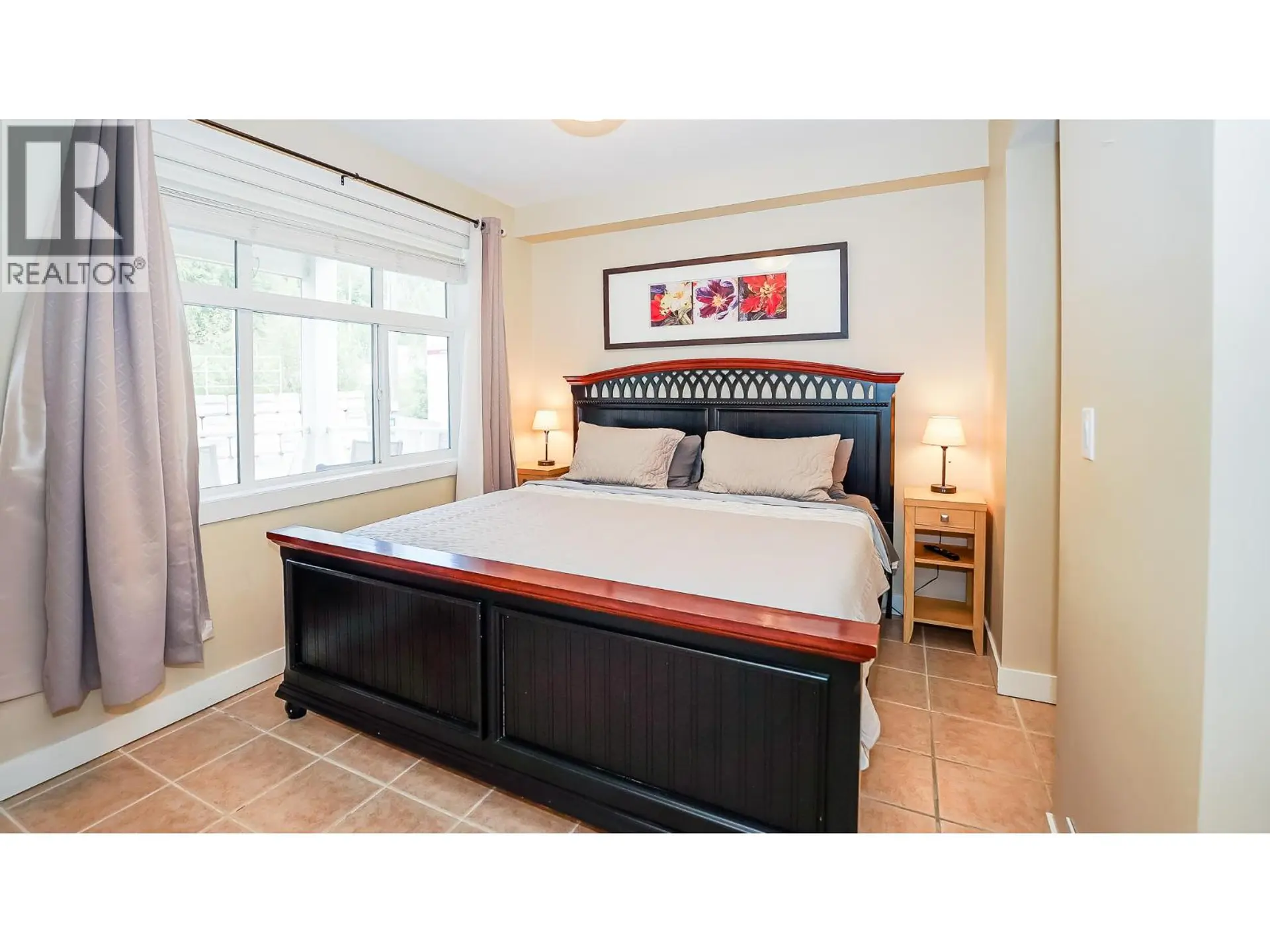 #100 & 108 302 Mara Lake Lane - Image 7
