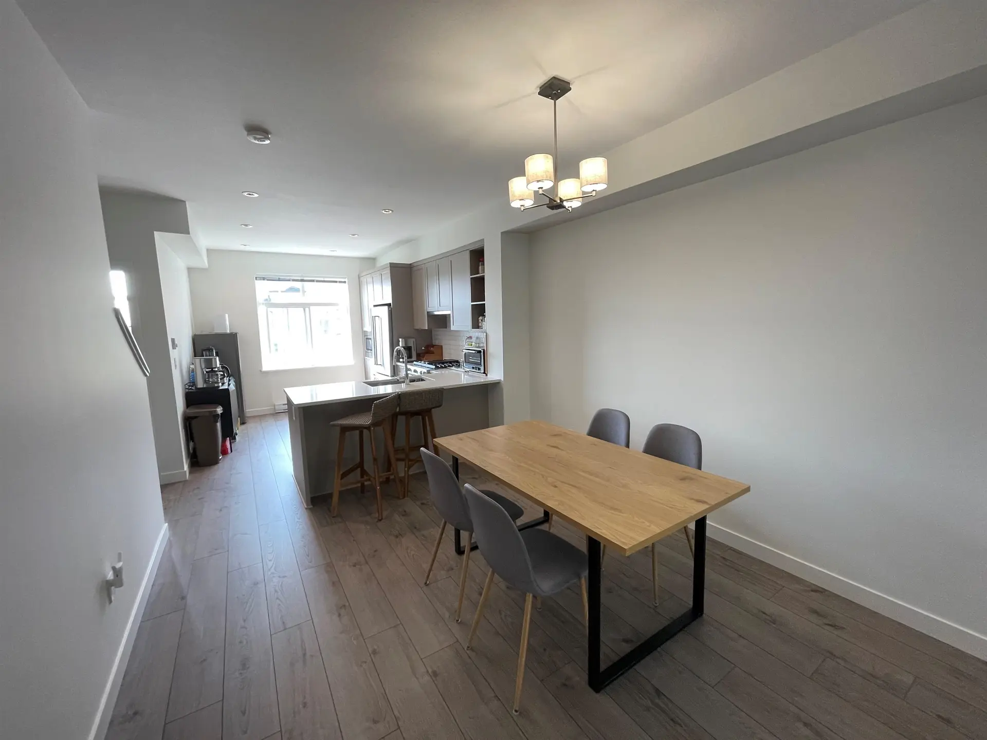 #131 3565 Baycrest Avenue - Image 4