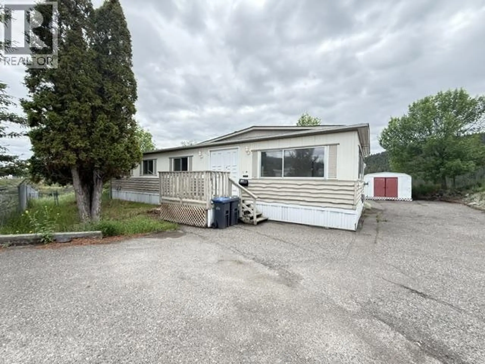 #102 3001 N MACKENZIE AVENUE - Image 16