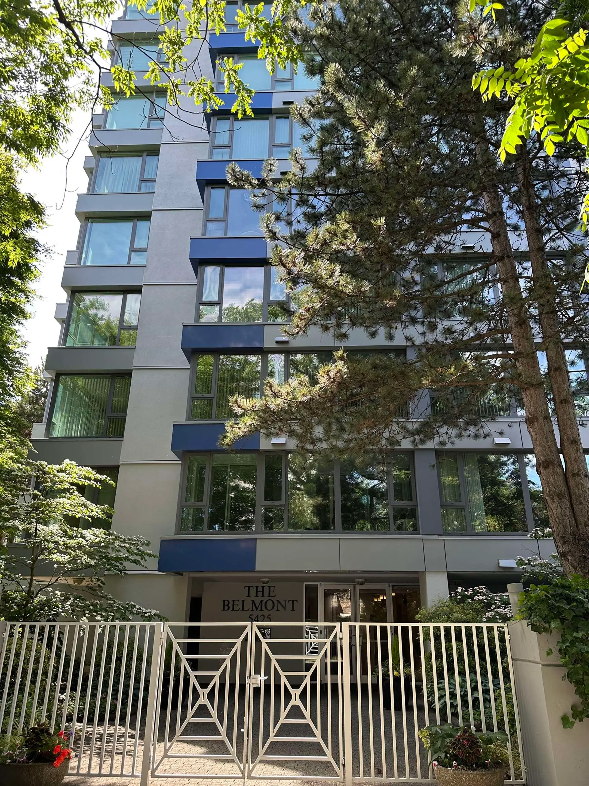 #403 5425 Yew Street - Image 3
