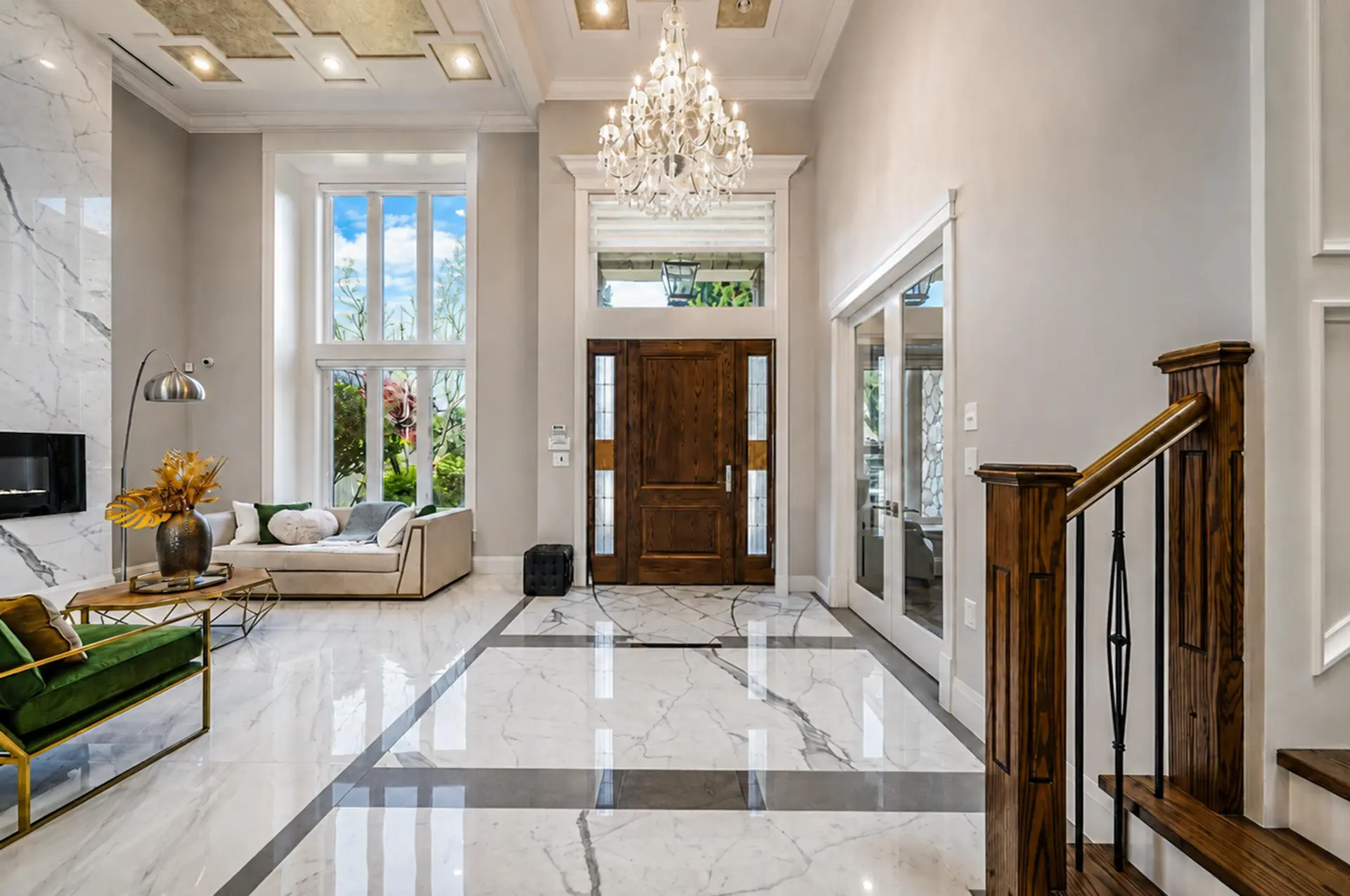 7380 Lismer Avenue - Image 2