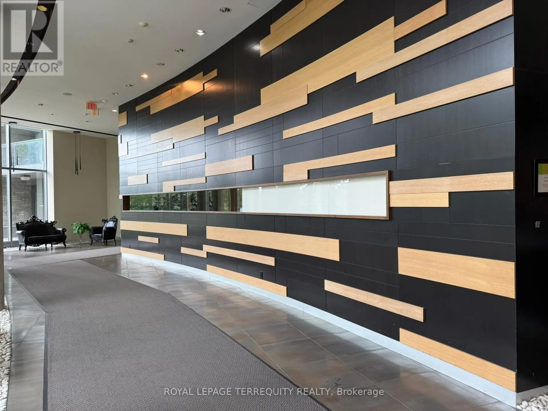 #709 253 SOUTH PARK ROAD - Image 13