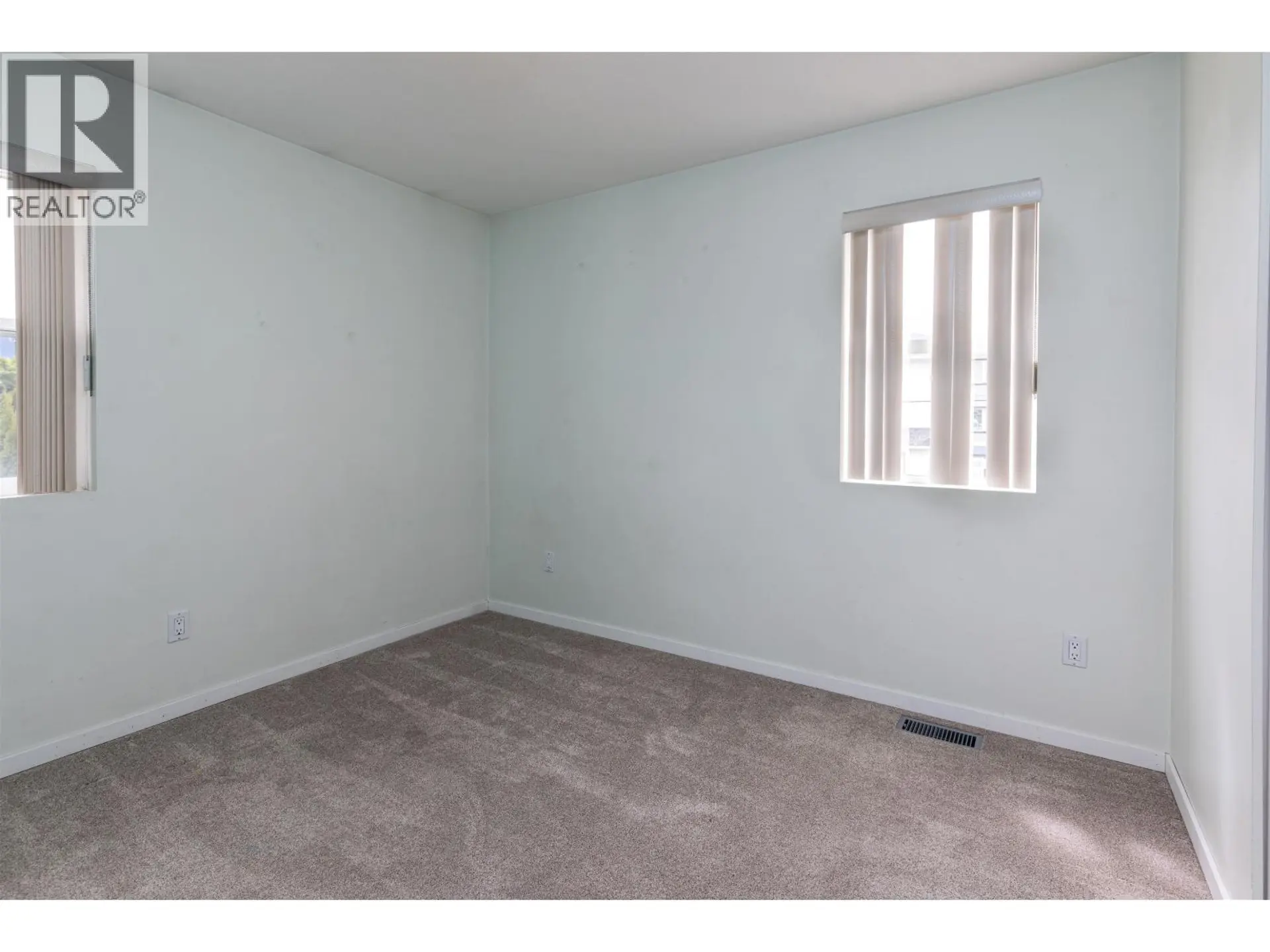 #101 4822 LAZELLE AVENUE - Image 7