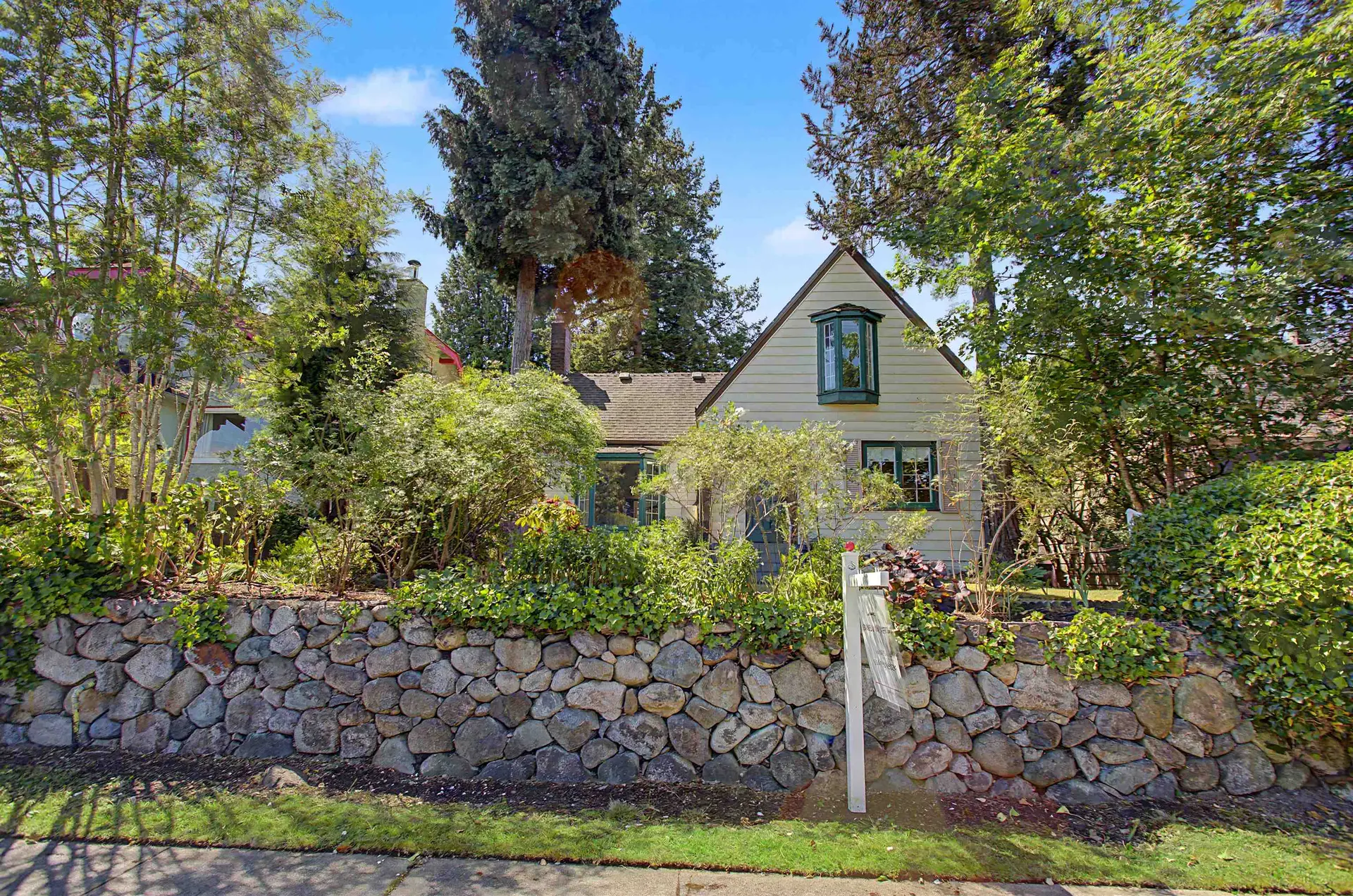 2812 W 33rd Avenue - Image 12