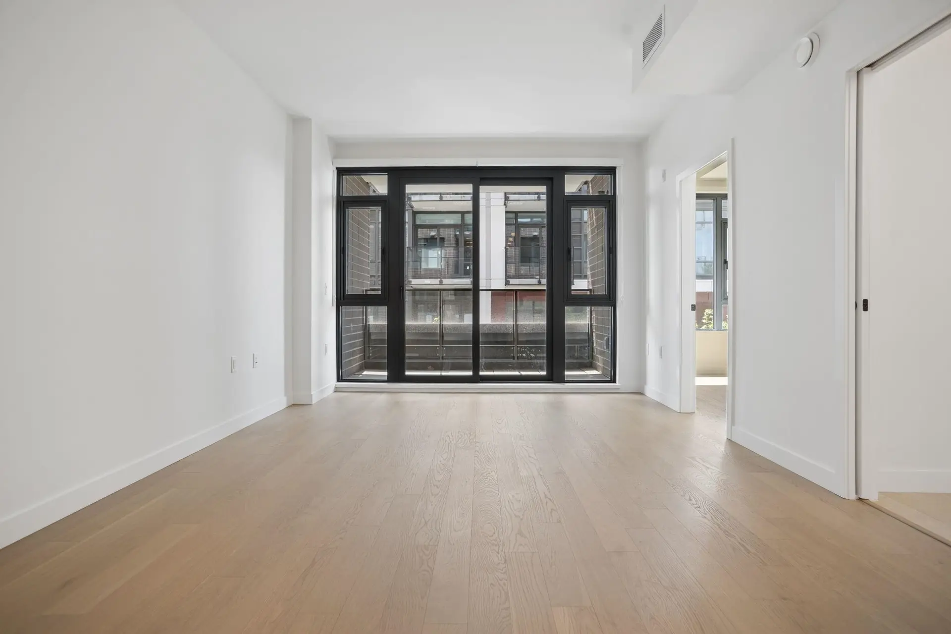 #304 8398 Oak Street - Image 11
