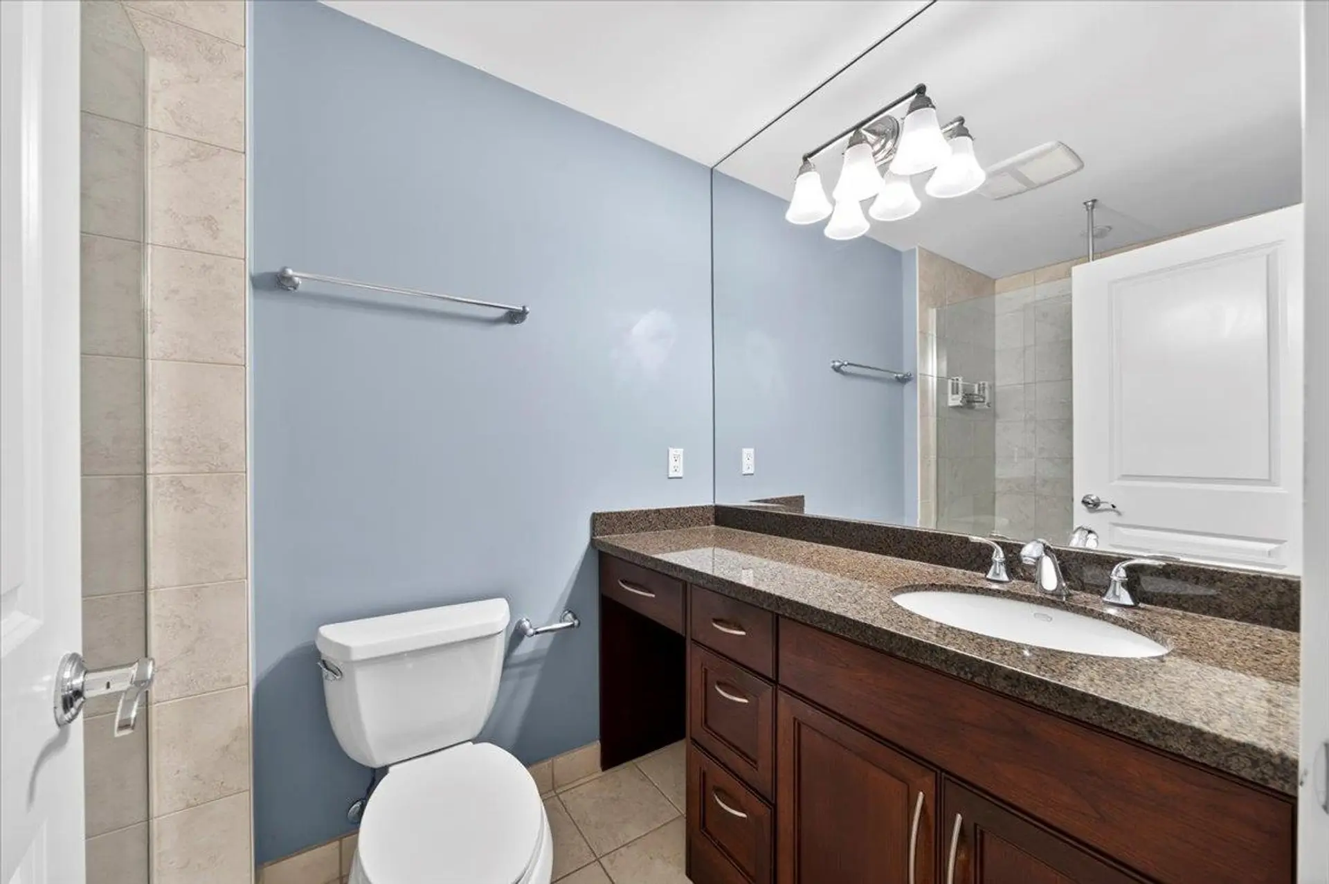 #102 15164 Prospect Avenue - Image 8