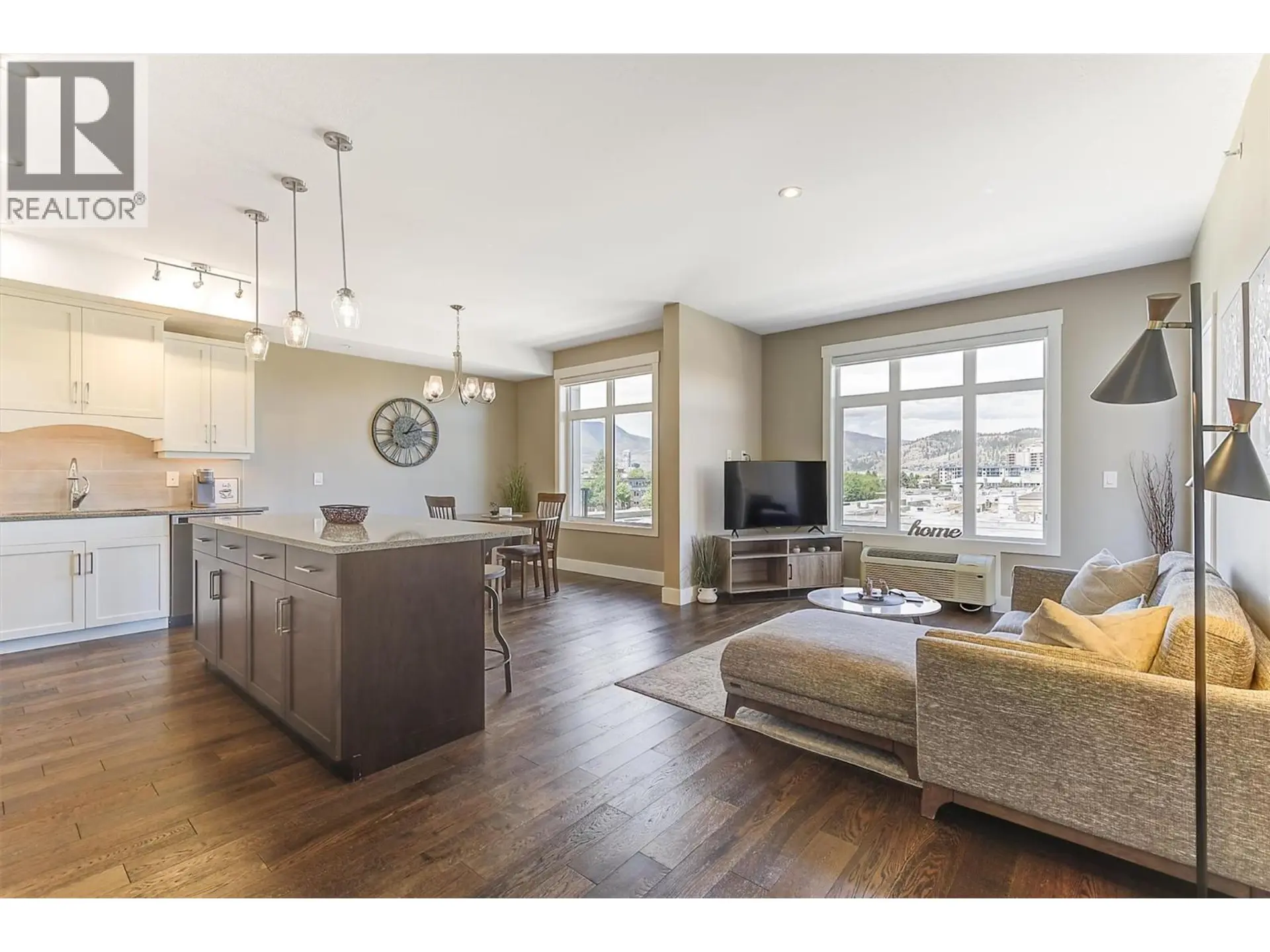 Property at #405 1165 Sutherland Avenue, Kelowna, BC