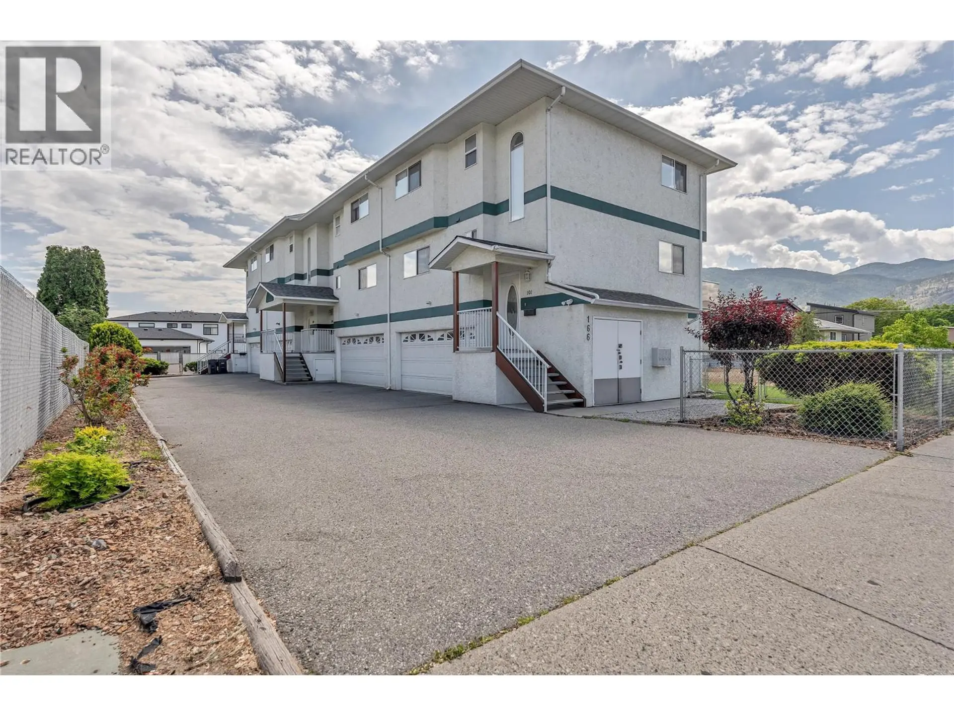 #103 166 Green Avenue W - Image 1