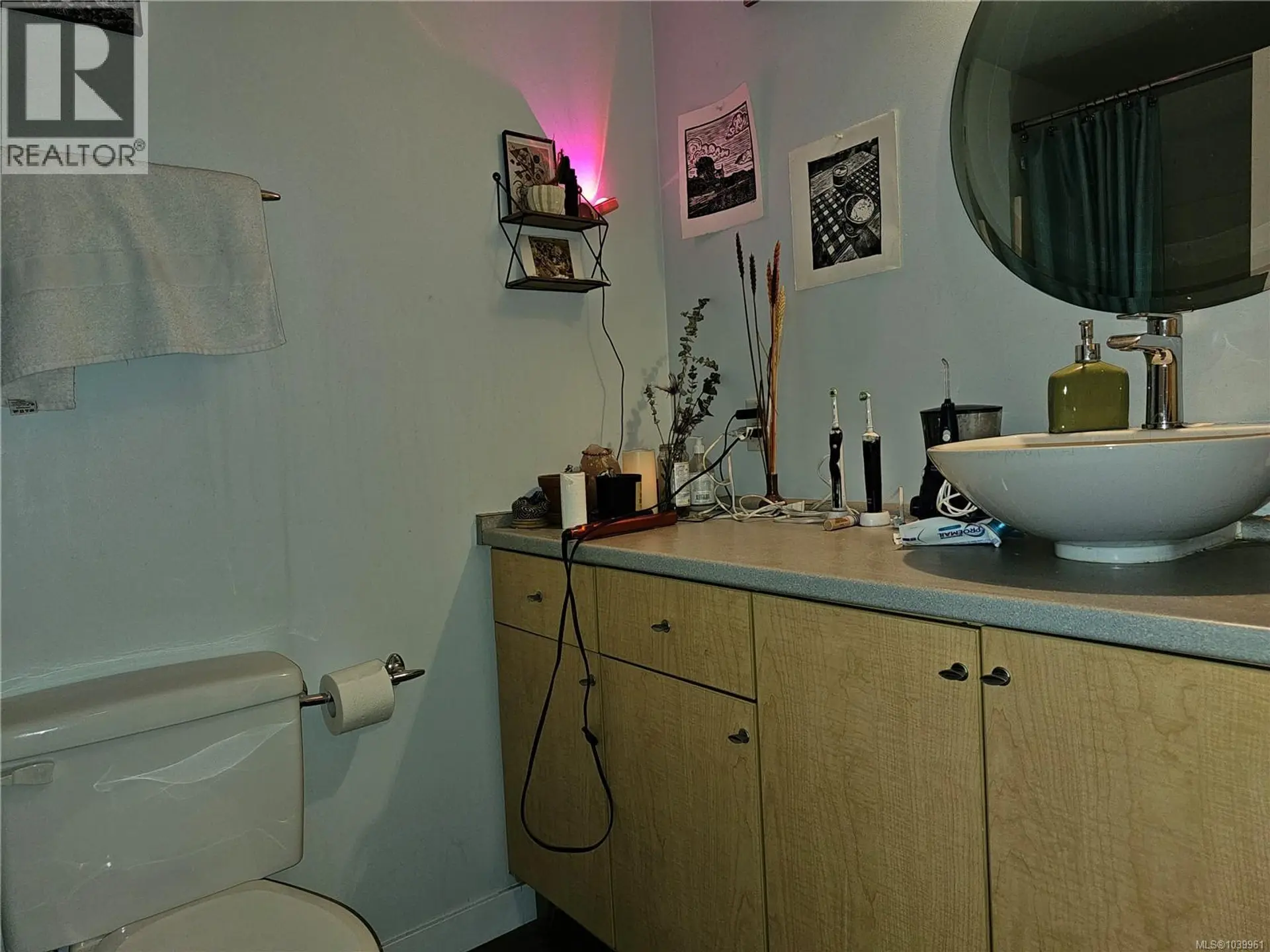 #207 1030 Yates St - Image 10