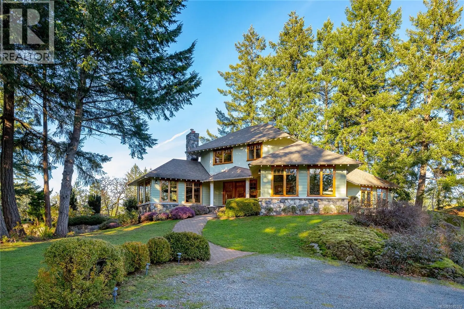 Property at 240 Viaduct Ave W, Saanich, BC