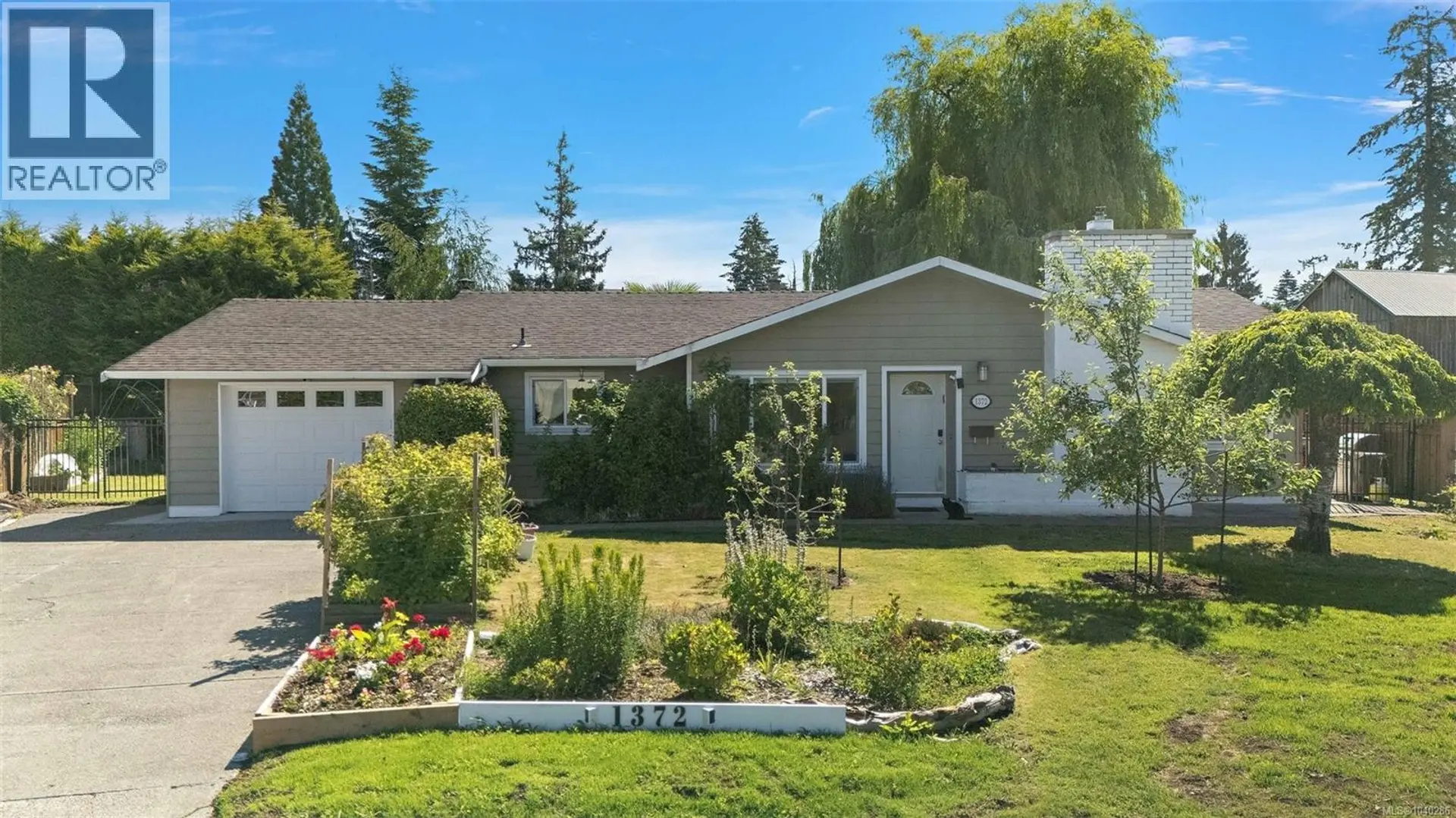 Property at 1372 Rafiki Pl, Central Saanich, BC