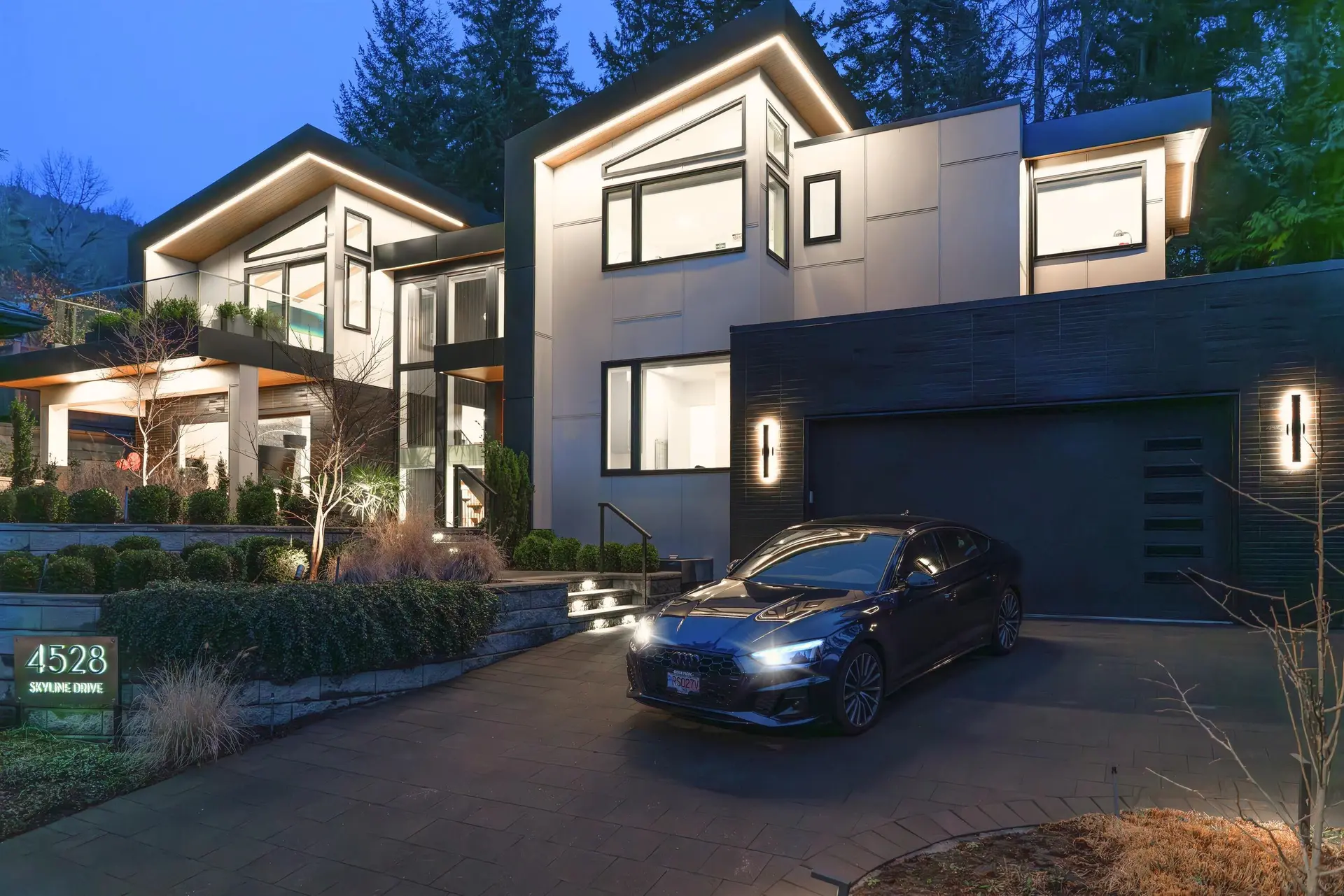 Property at 4528 Skyline Drive, North Vancouver, BC