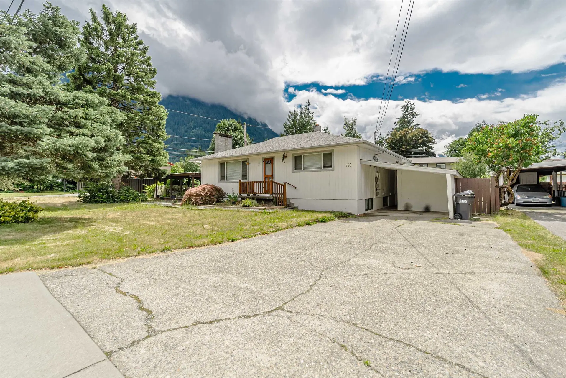 Property at 776 7th Avenue, Hope, BC