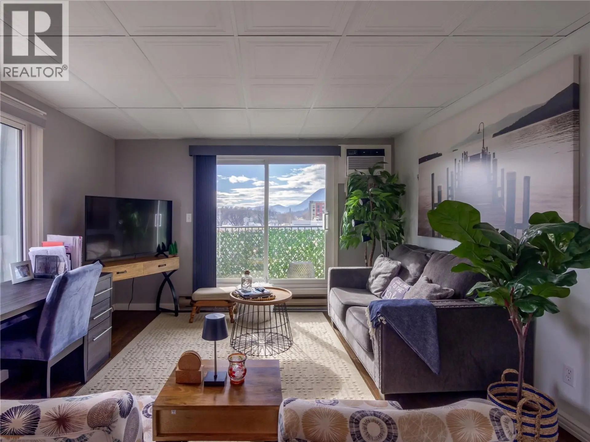 #301 922 Dynes Avenue - Image 6