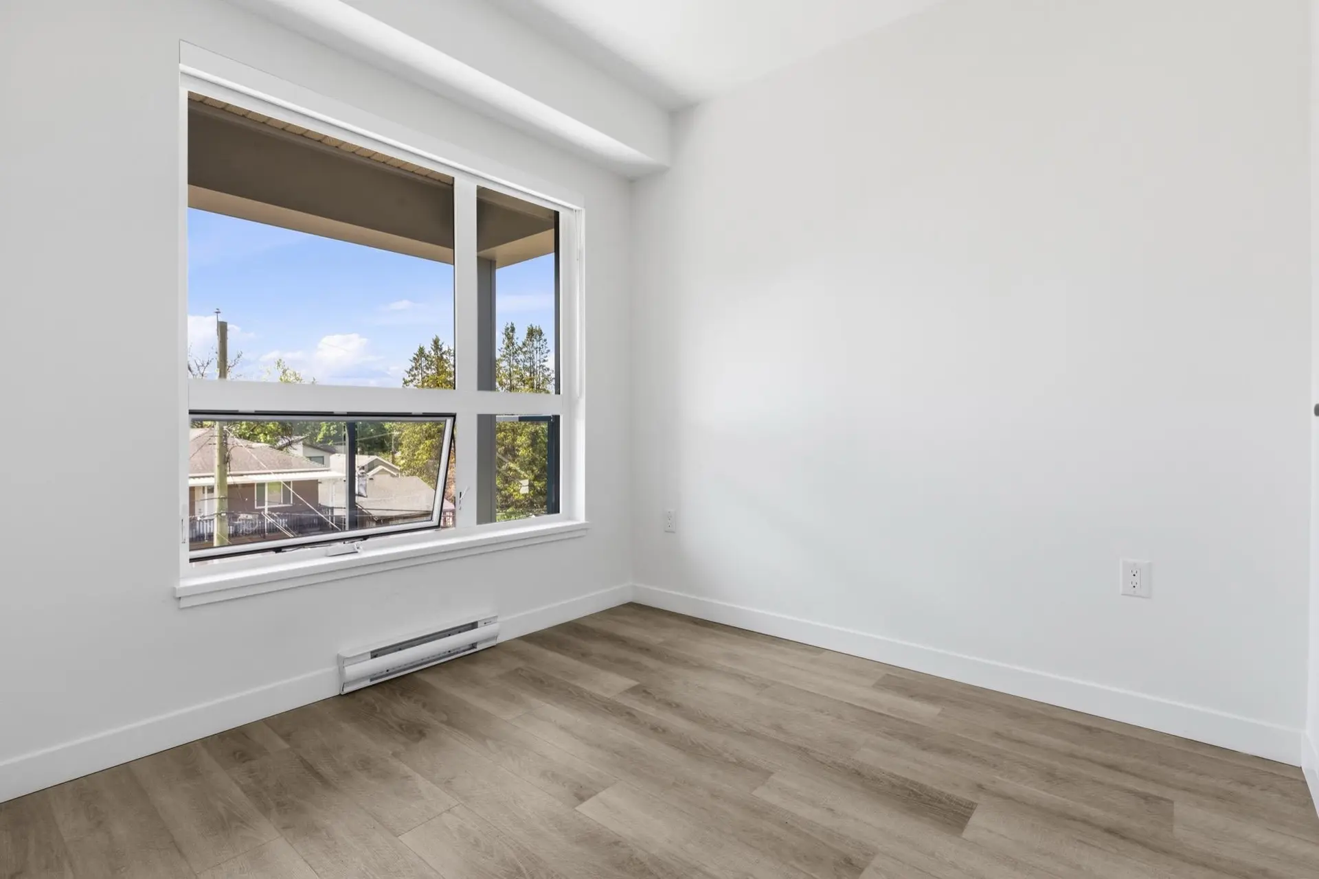 #302 2268 E Broadway - Image 12