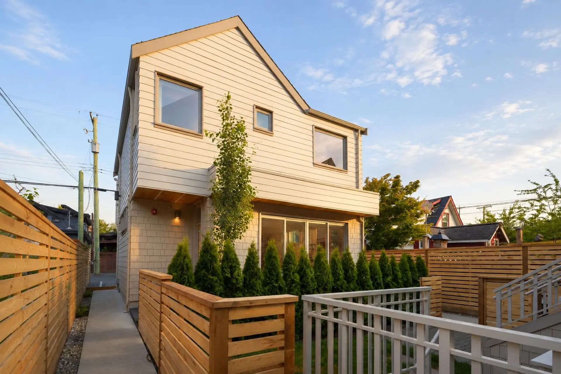 593 E 49th Avenue - Image 16