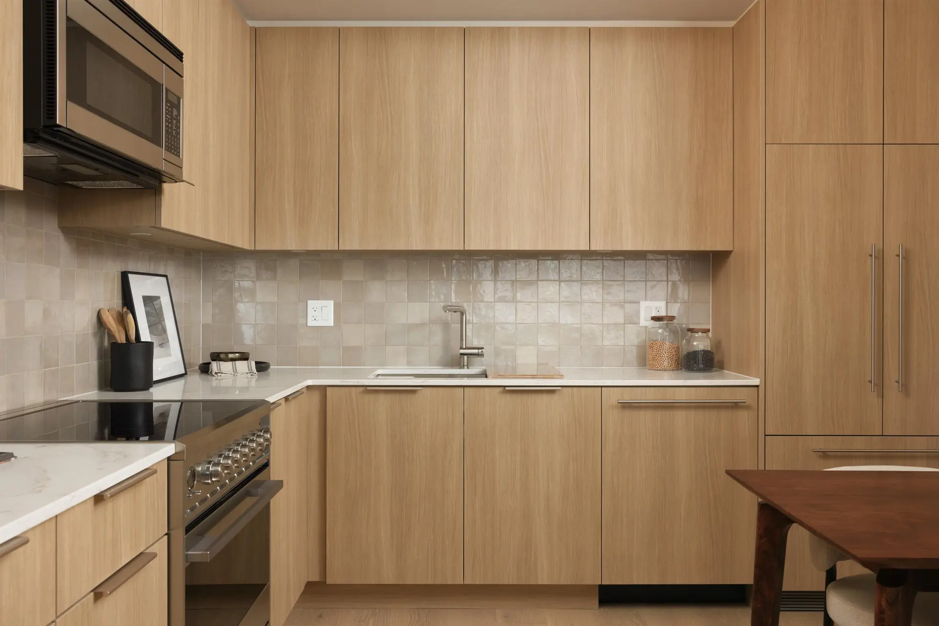 593 E 49th Avenue - Image 4