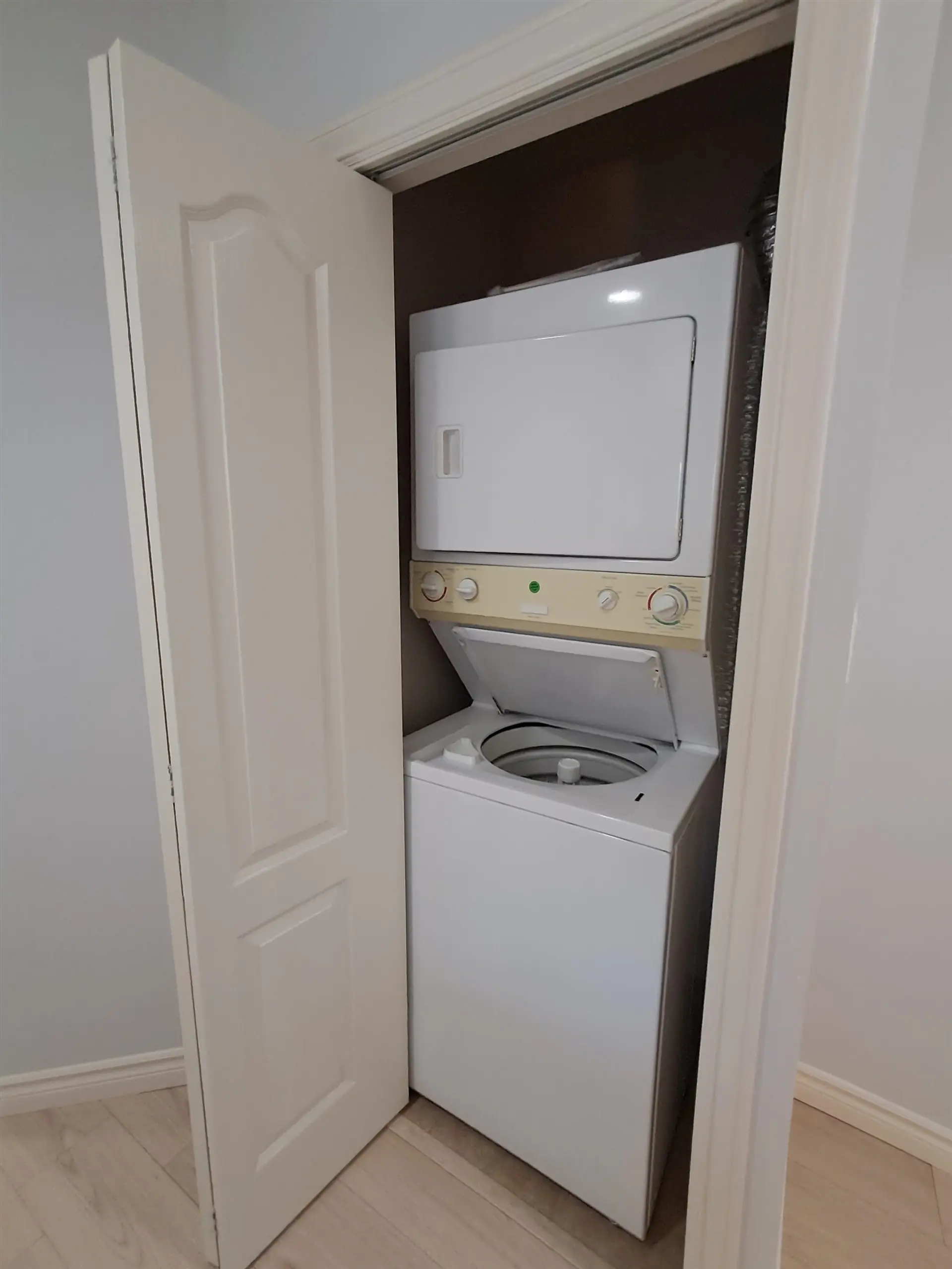 #3 7433 St. Albans Road - Image 11