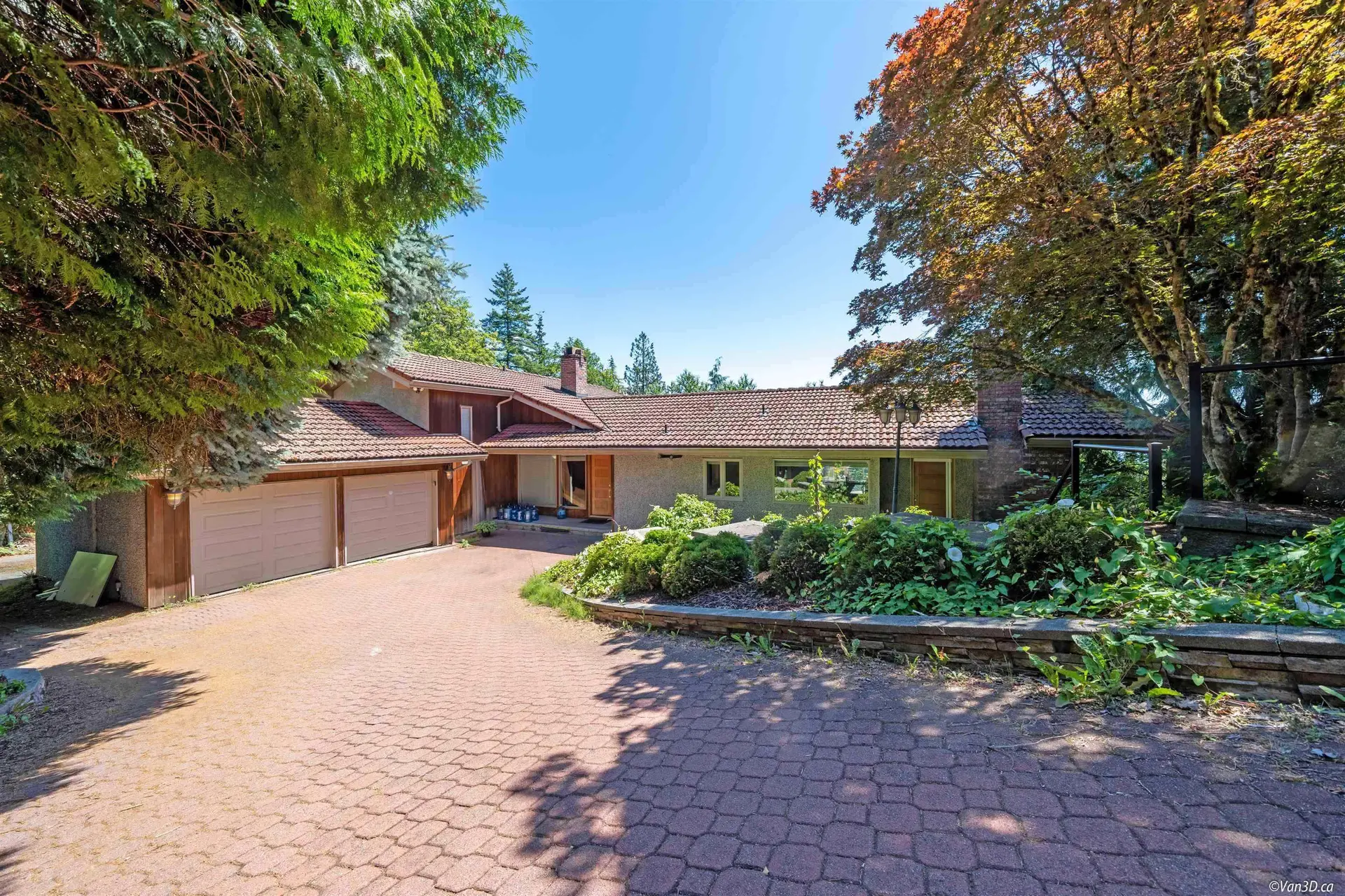 Property at 1448 Sandhurst Place, West Vancouver, BC