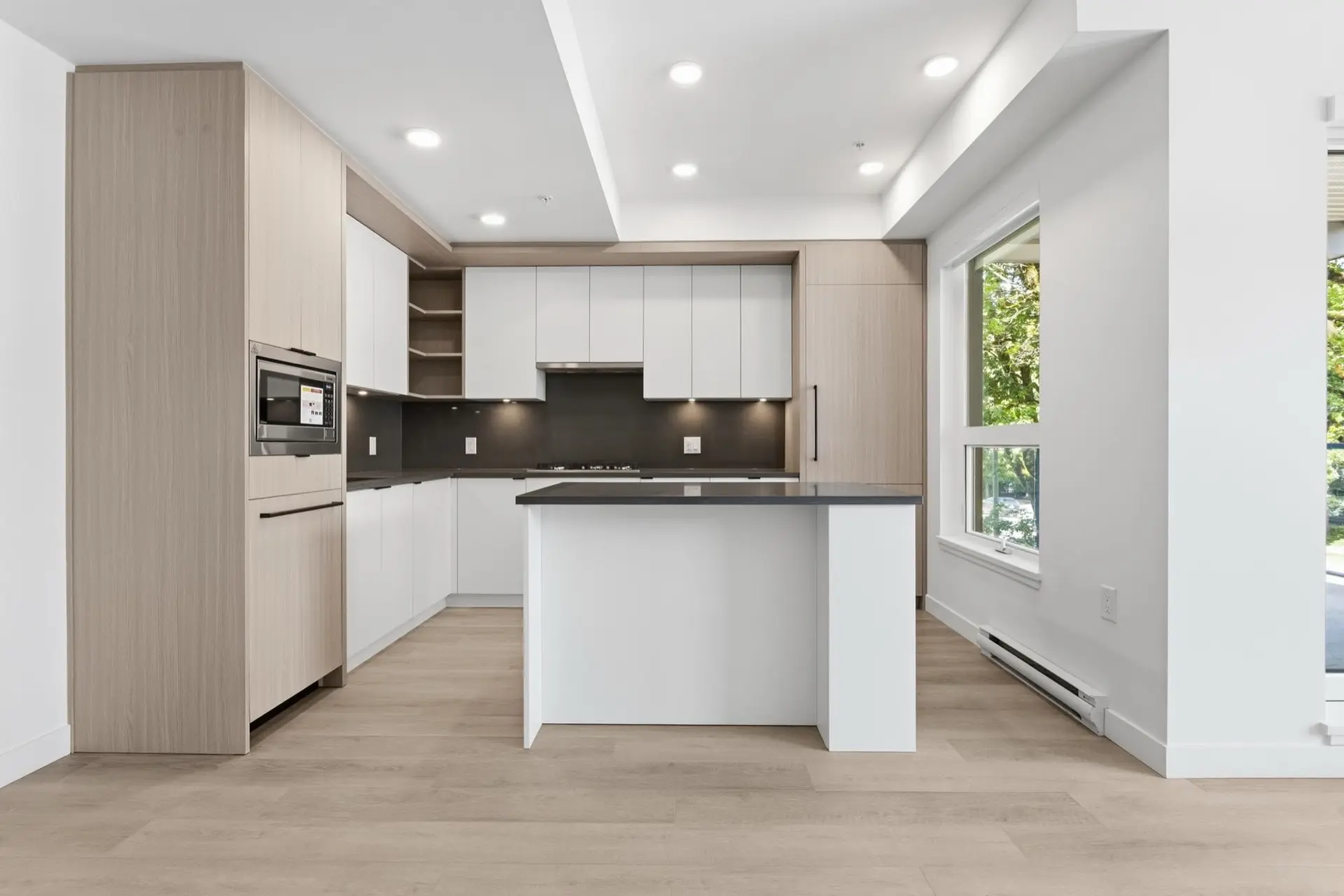 #203 2268 E Broadway - Image 3