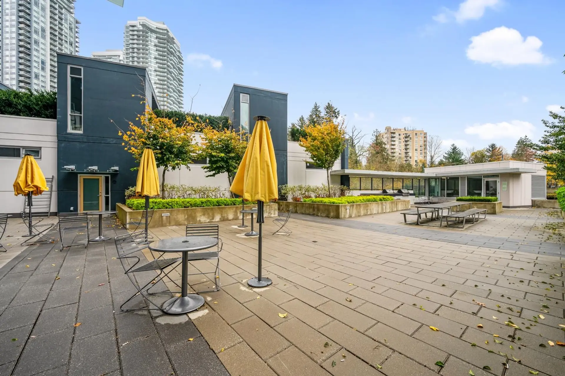 #3506 9887 Whalley Boulevard - Image 13