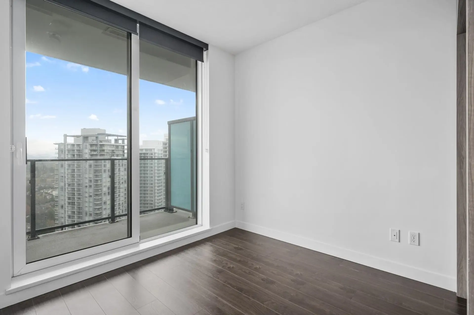 #3506 9887 Whalley Boulevard - Image 4