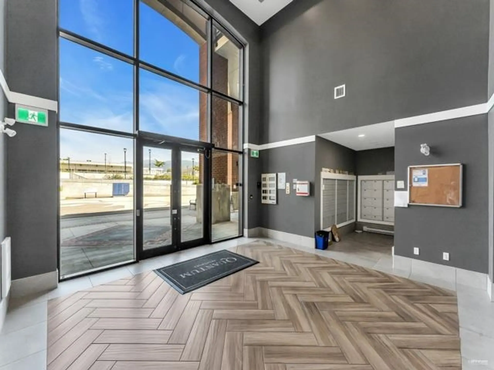 #4415 2180 Kelly Avenue - Image 13