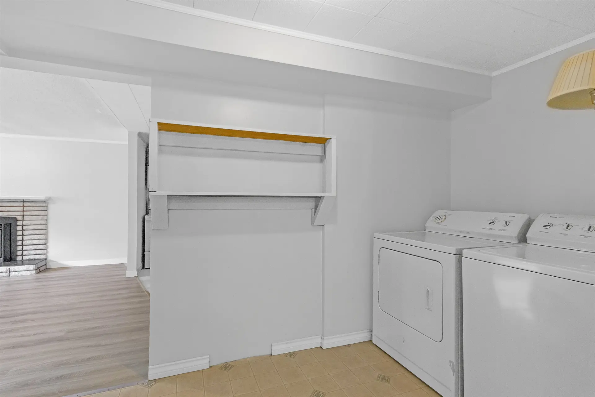 12209 221 Street - Image 13