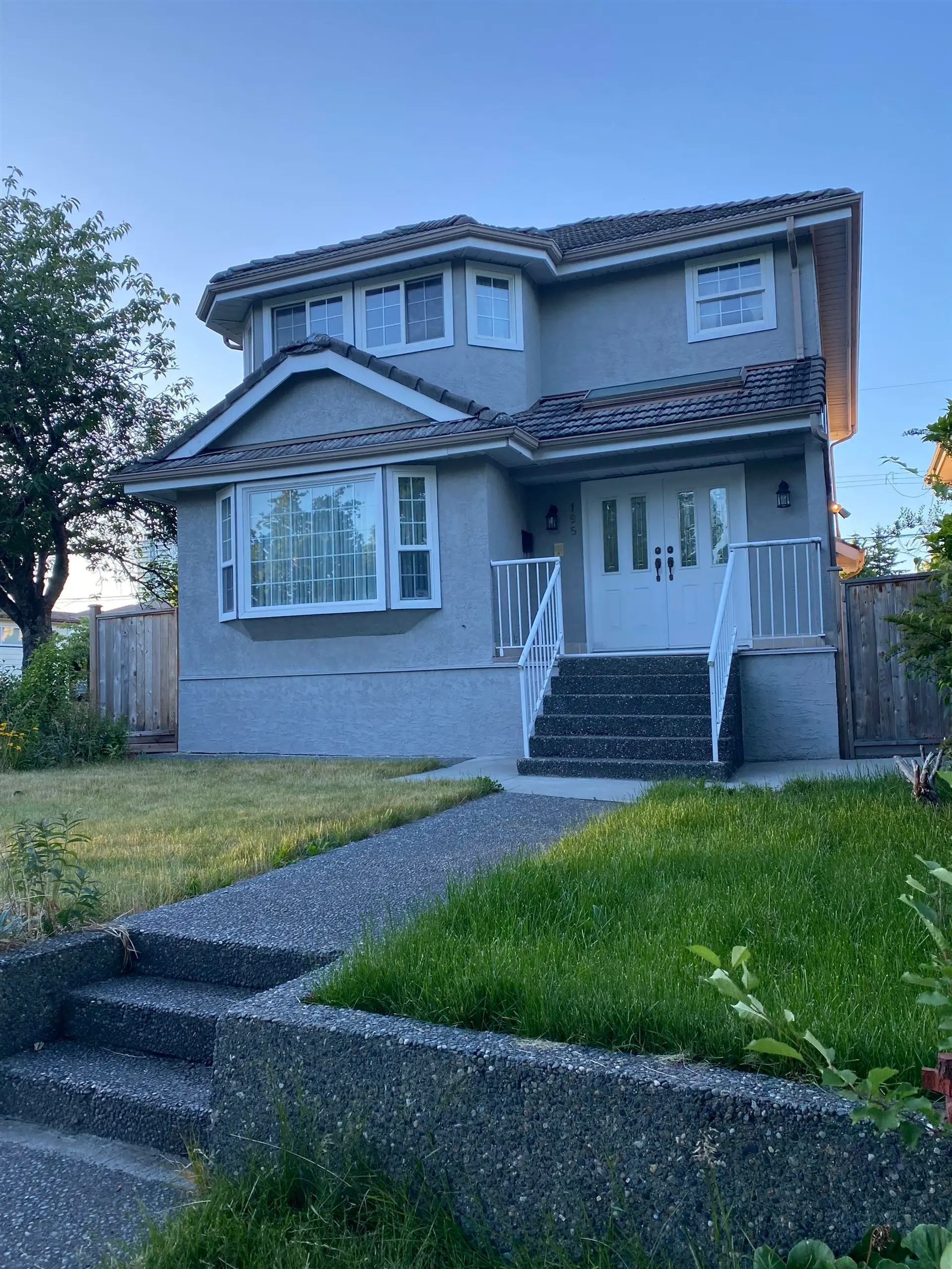 195 W 46th Avenue - Image 2